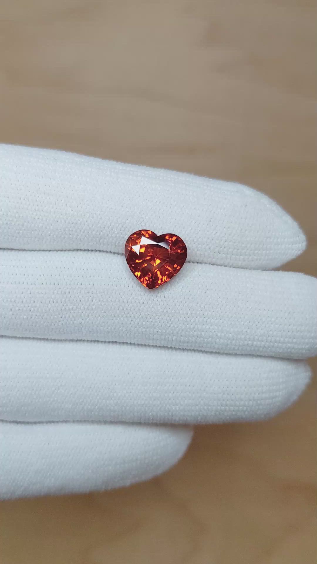 5.02 Ct. Orange Sapphire from Ceylon (Sri Lanka) Size Video