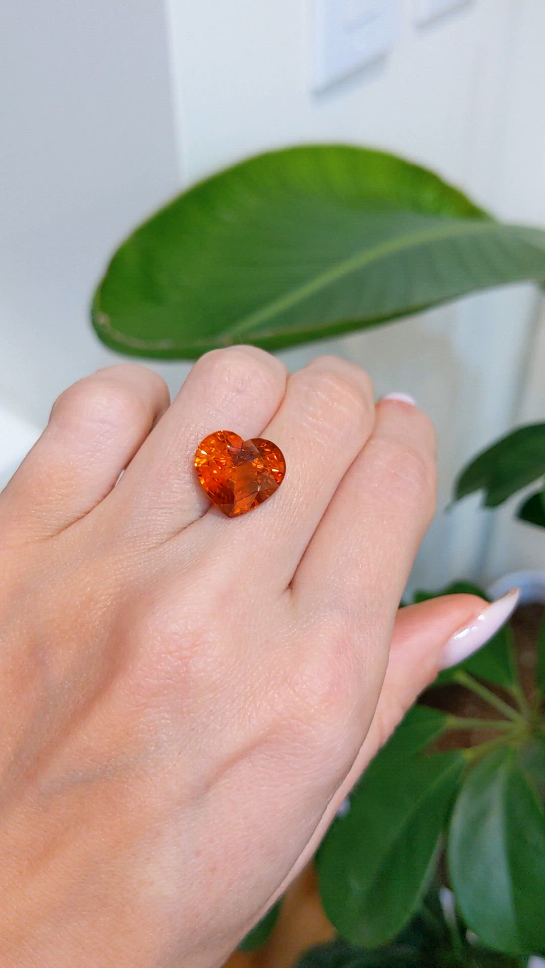 10.01 Ct. Orange Sapphire from Ceylon (Sri Lanka) Size Video