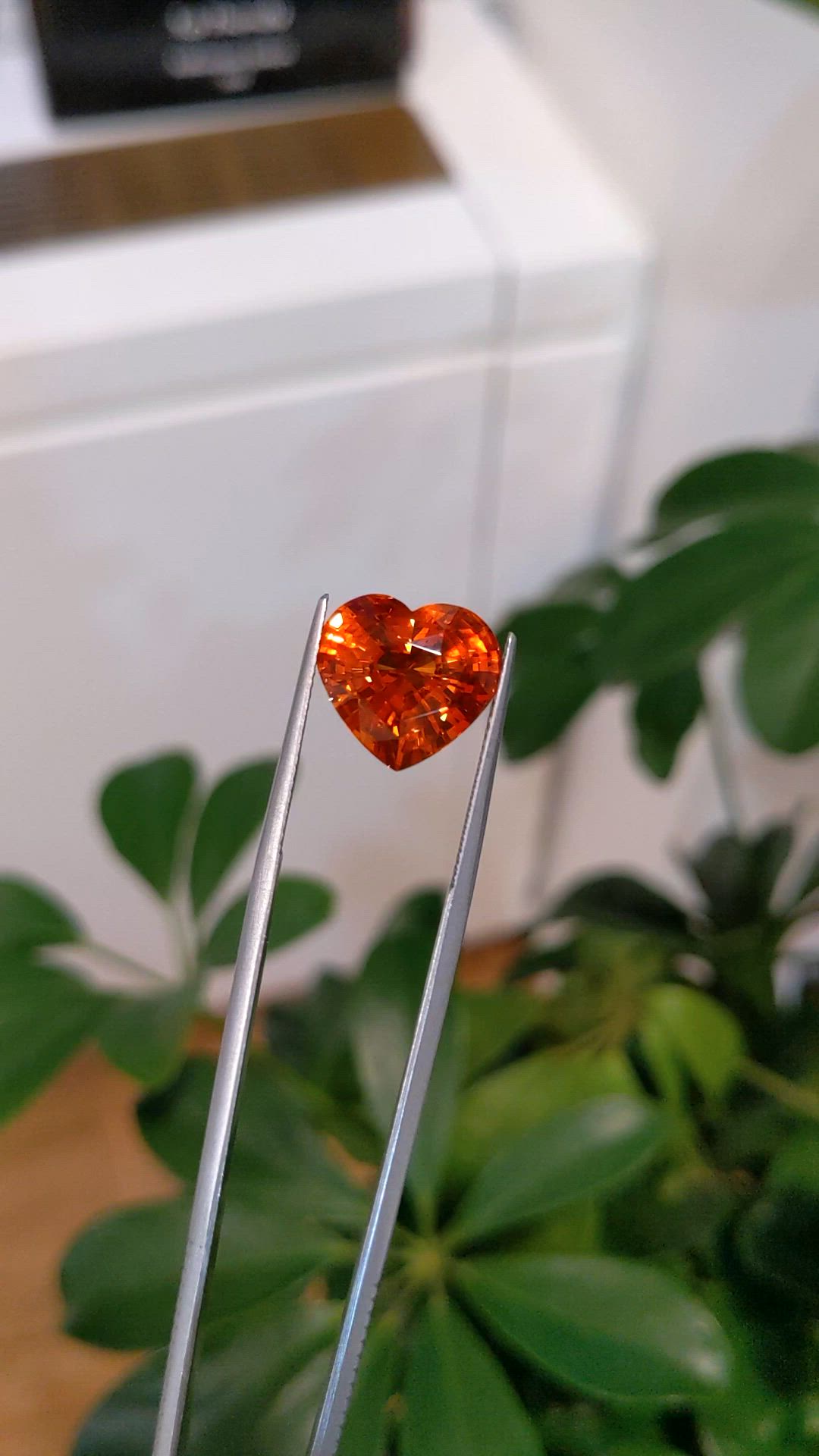 10.01 Ct. Orange Sapphire from Ceylon (Sri Lanka) Size Video