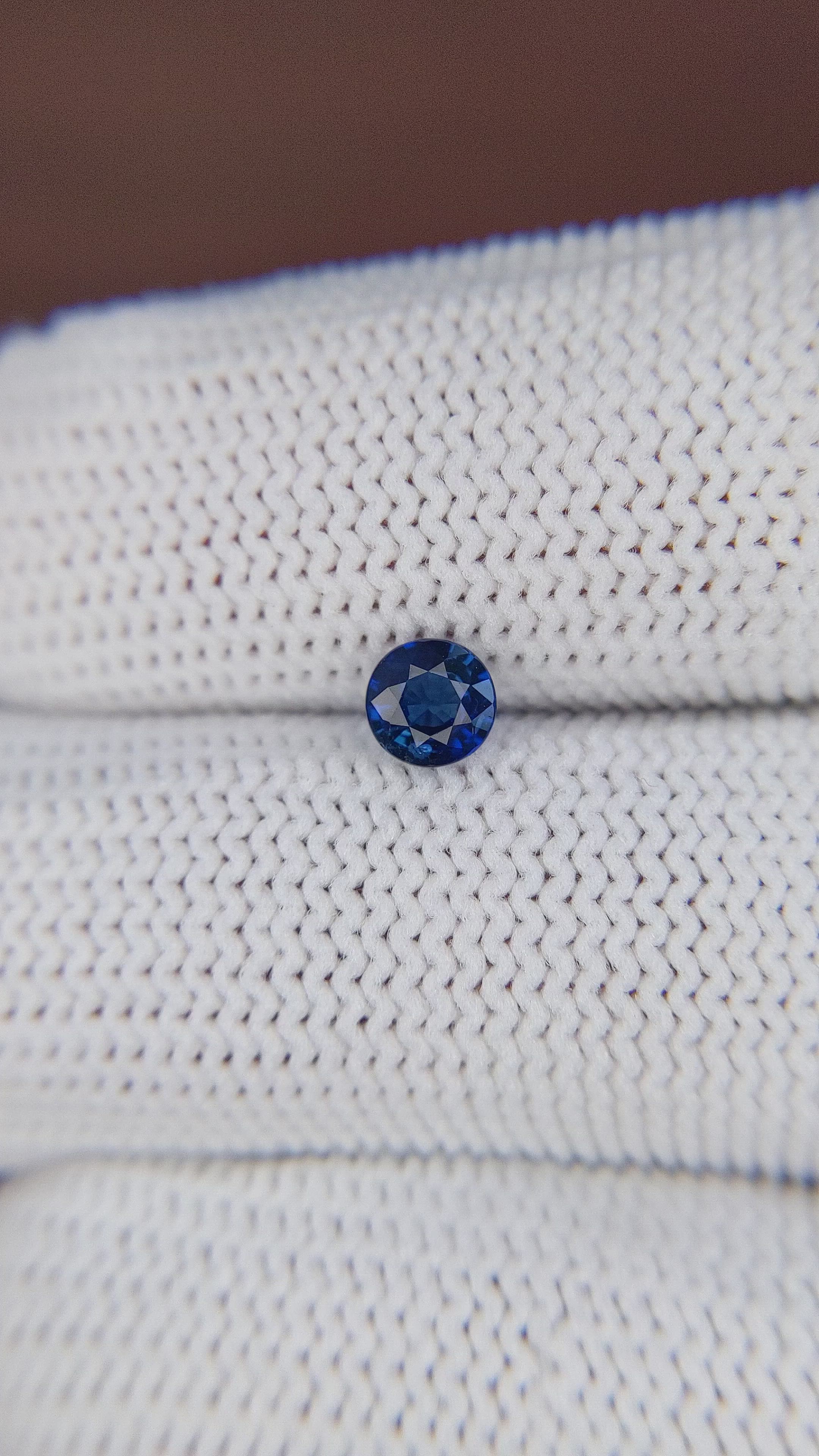 0.52 Ct. Blue Sapphire from Ceylon (Sri Lanka) Size Video