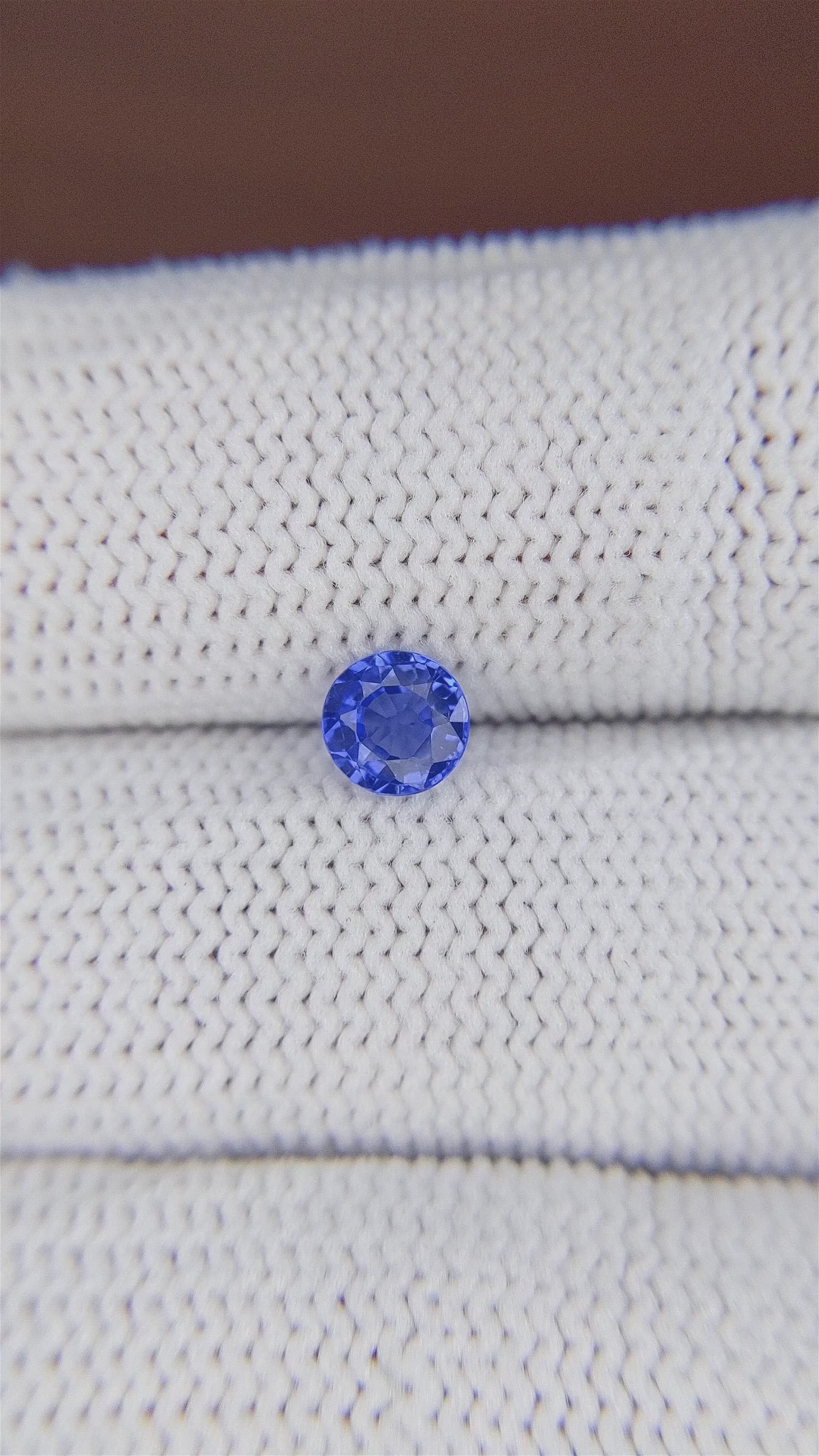 0.65 Ct. Blue Sapphire from Ceylon (Sri Lanka) Size Video