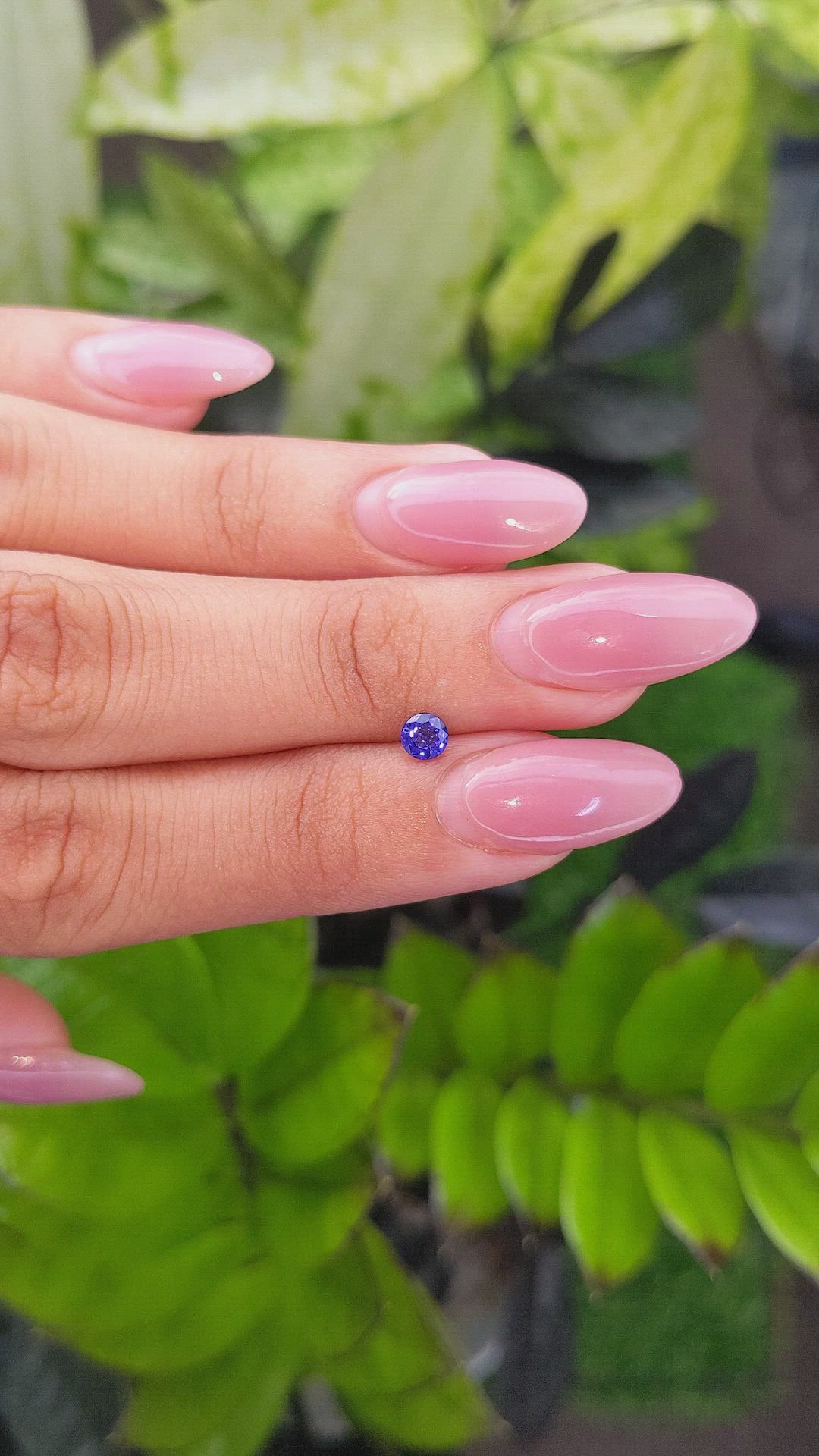 0.35 Ct. Color Change Sapphire from Ceylon (Sri Lanka) Size Video