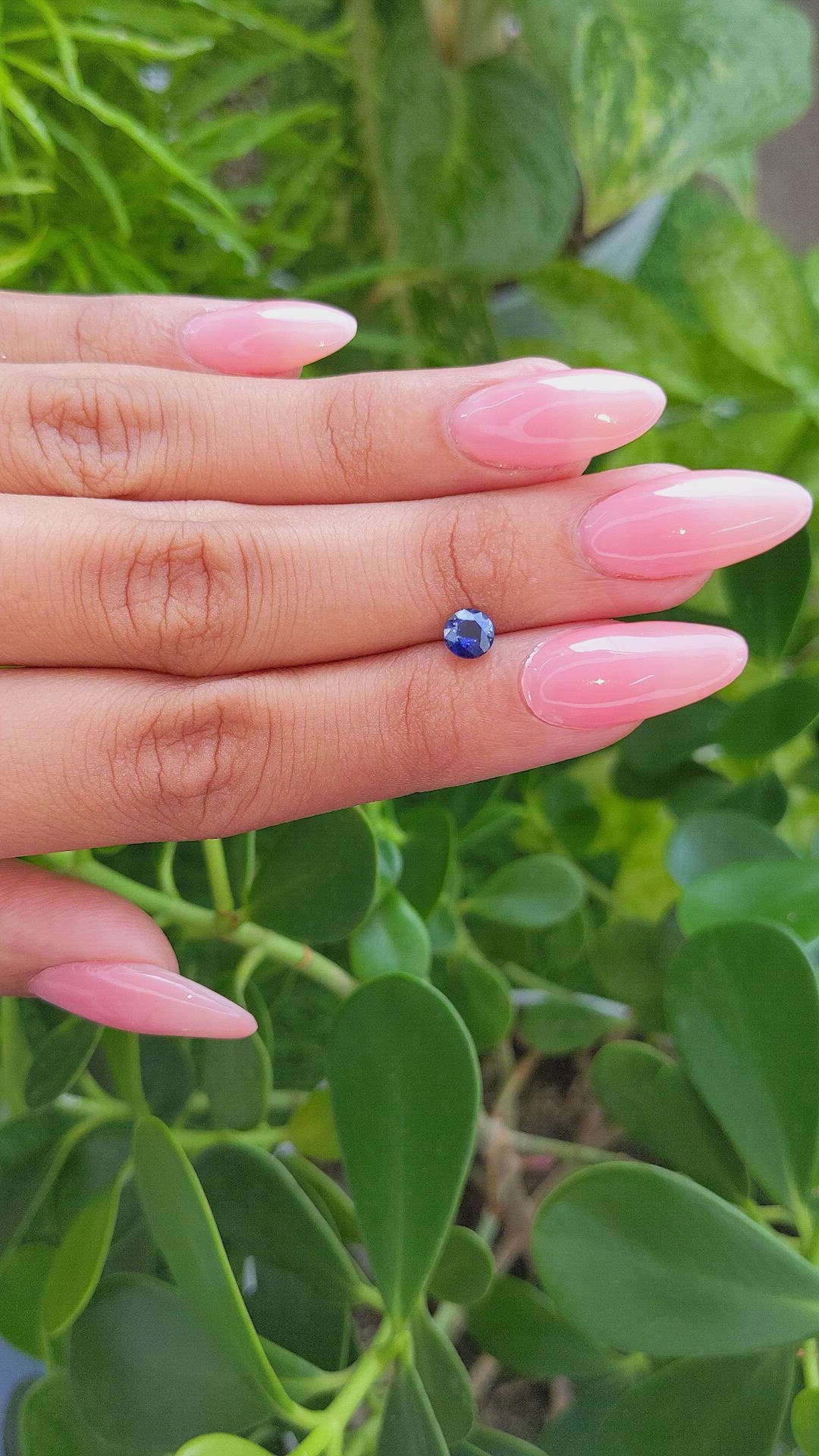 0.73 Ct. Color Change Sapphire from Ceylon (Sri Lanka) Size Video