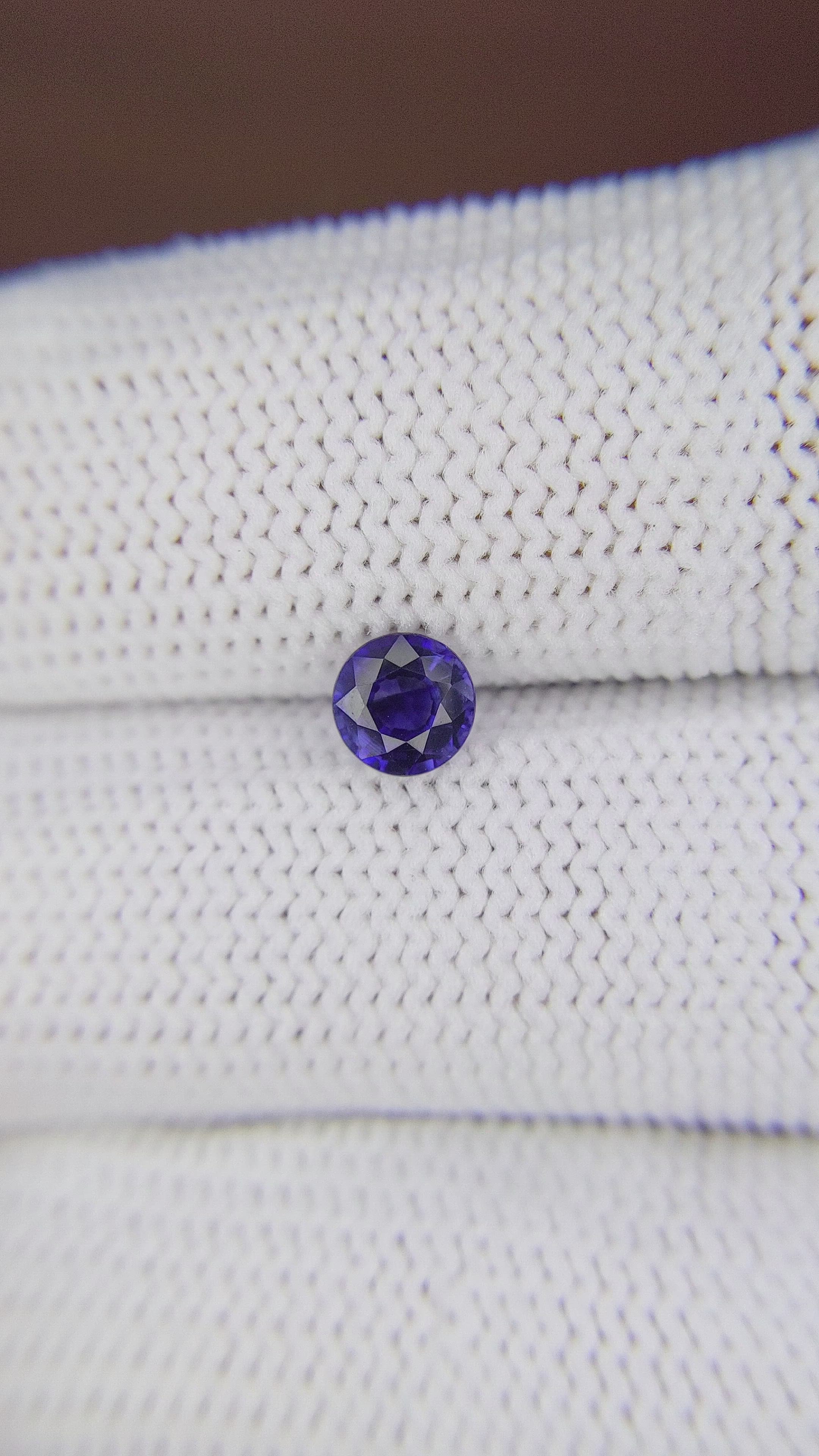 0.73 Ct. Color Change Sapphire from Ceylon (Sri Lanka) Size Video