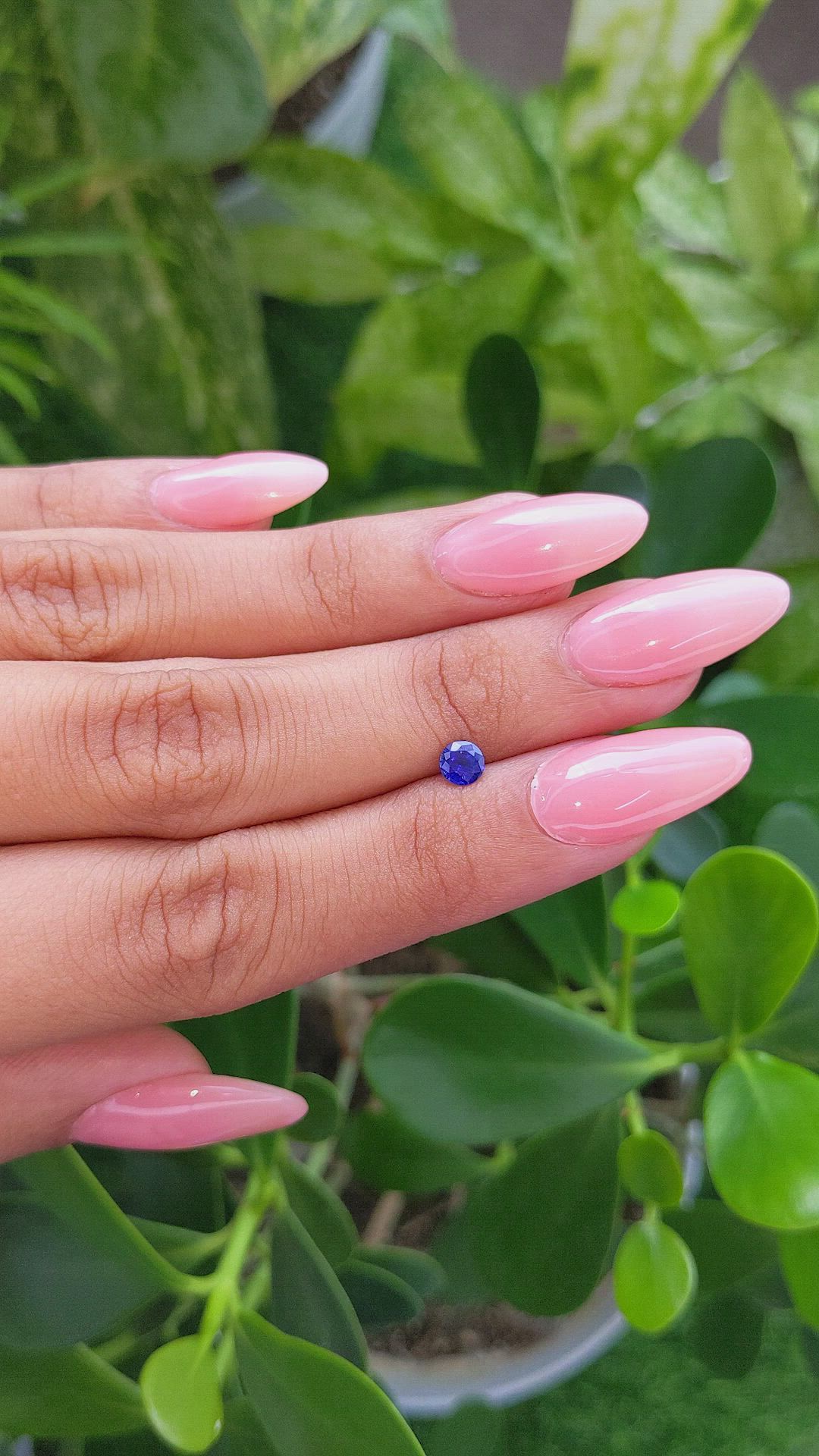 0.40 Ct. Blue Sapphire from Ceylon (Sri Lanka) Size Video