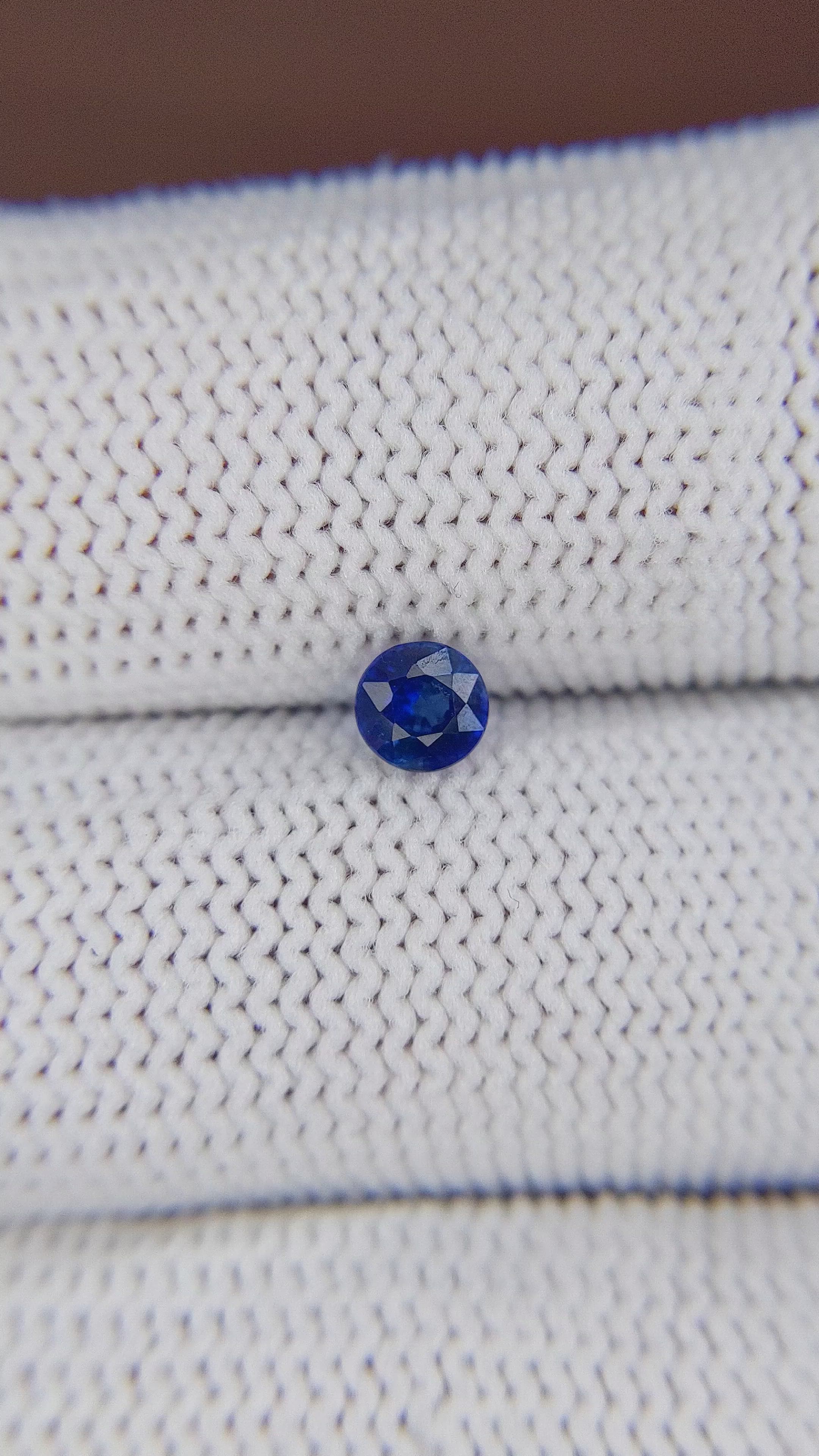 0.42 Ct. Blue Sapphire from Ceylon (Sri Lanka) Size Video