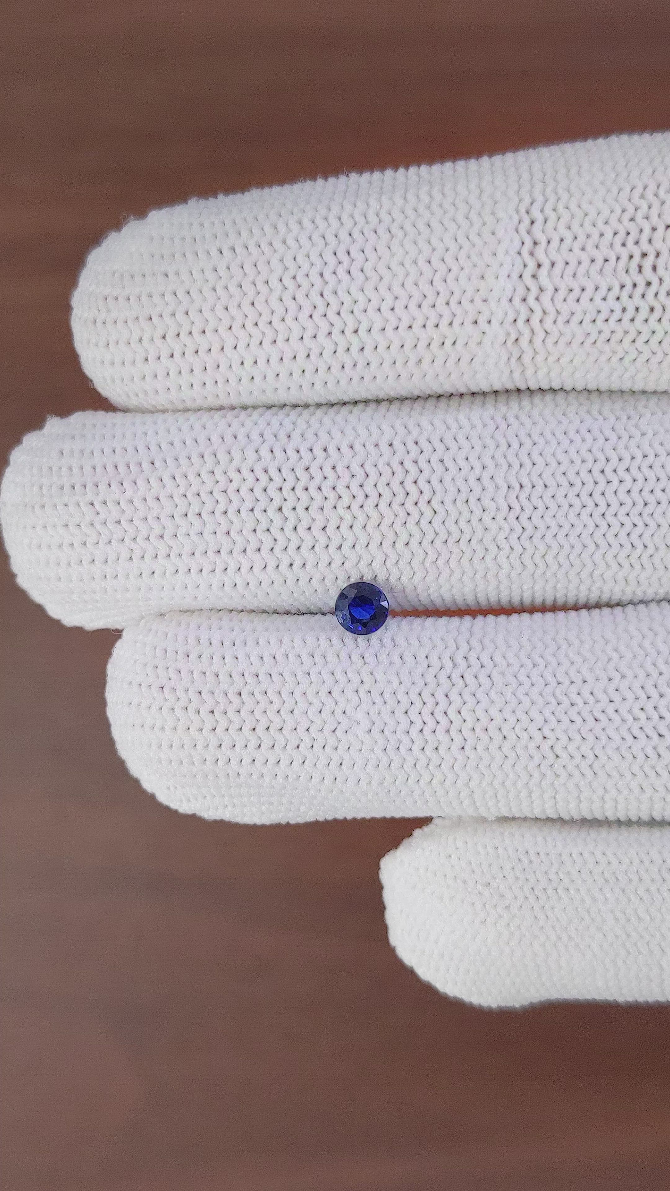 0.35 Ct. Blue Sapphire from Ceylon (Sri Lanka) Size Video