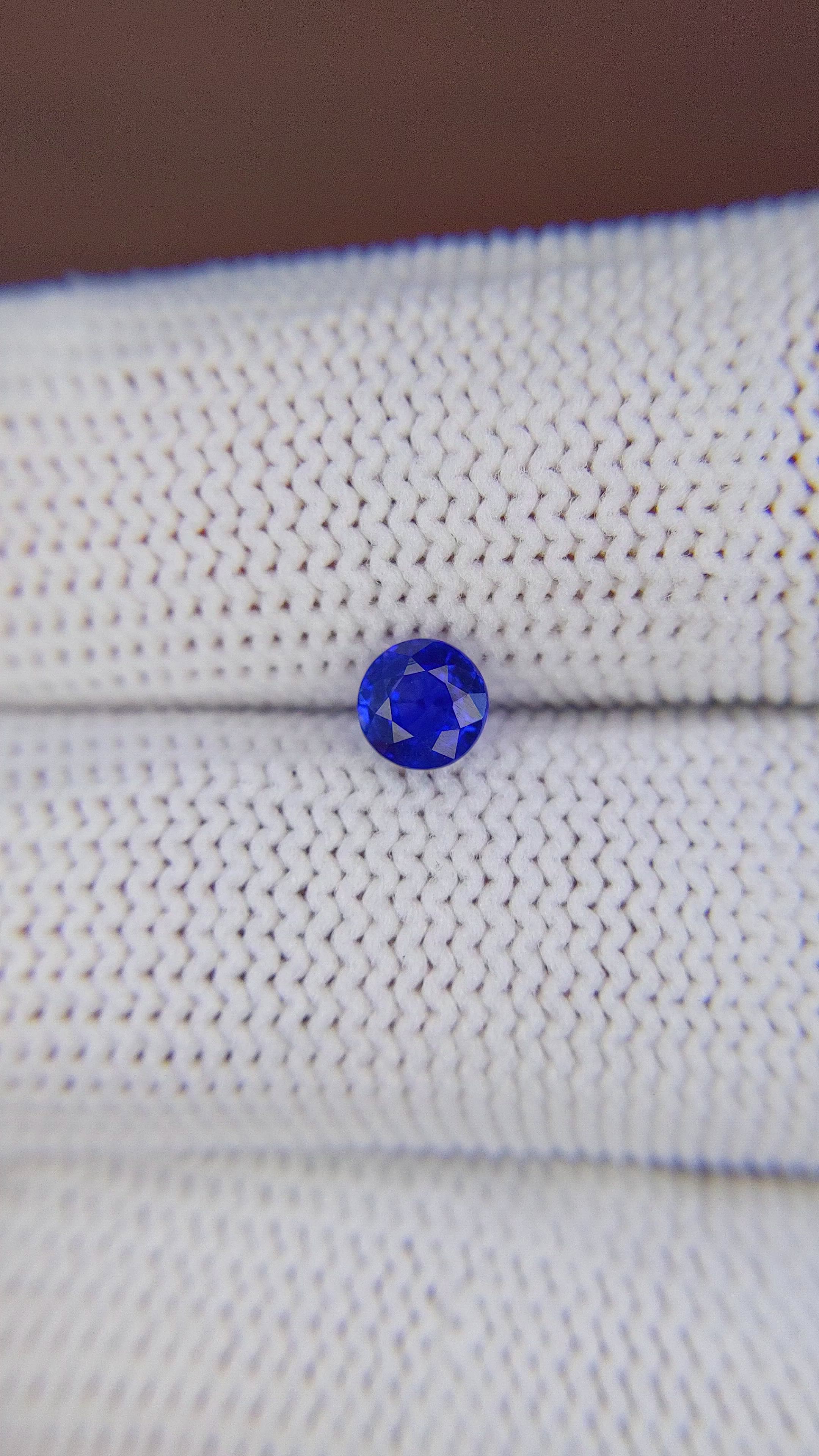 0.62 Ct. Color Change Sapphire from Ceylon (Sri Lanka) Size Video