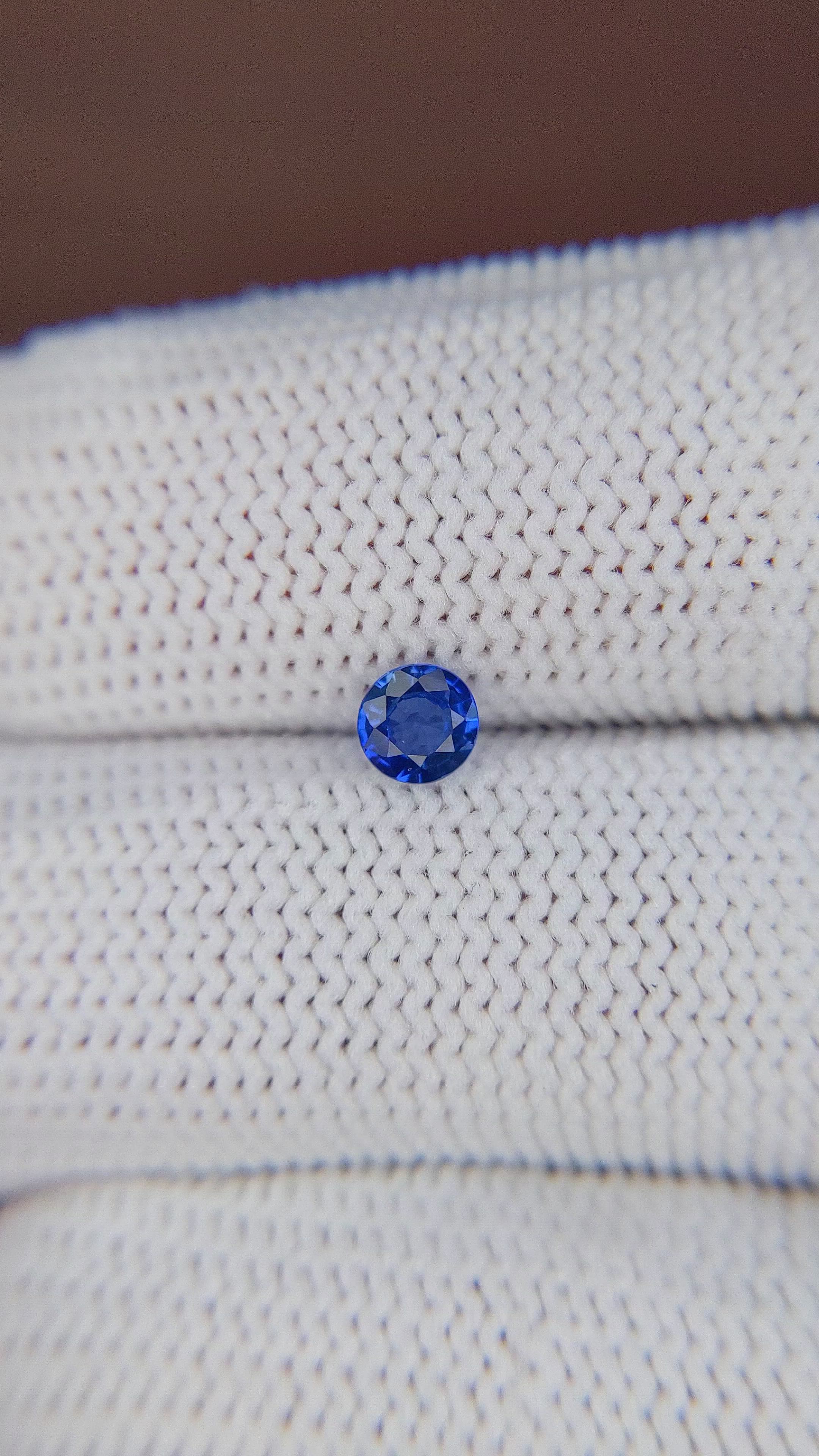 0.38 Ct. Blue Sapphire from Ceylon (Sri Lanka) Size Video