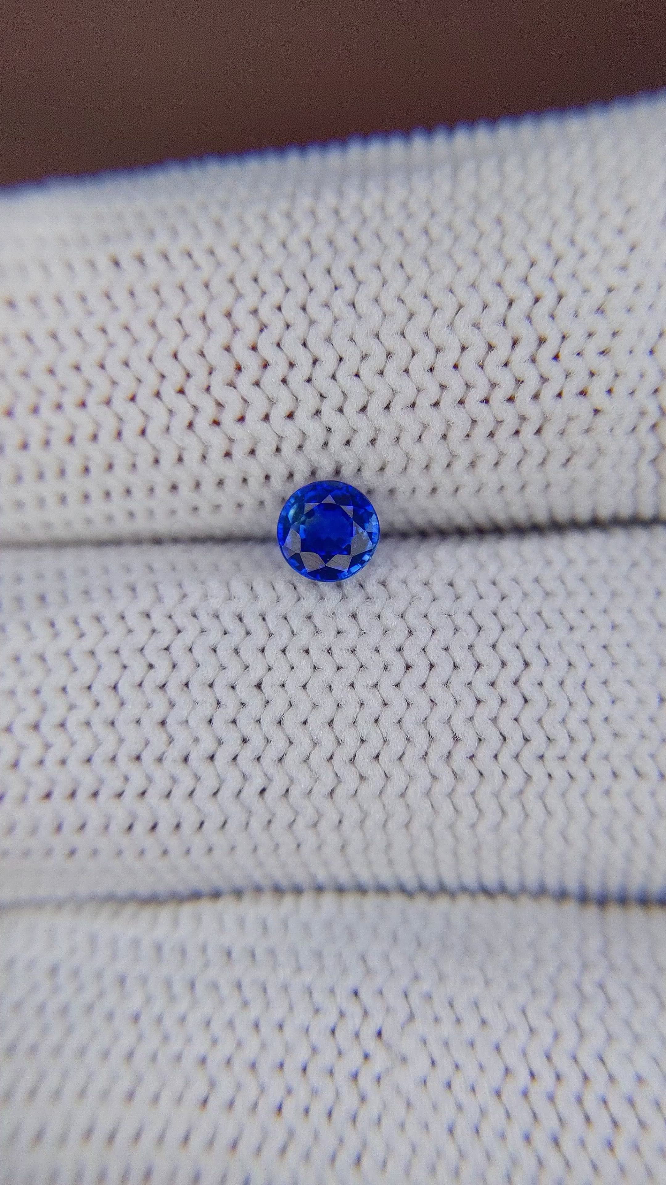 0.45 Ct. Blue Sapphire from Ceylon (Sri Lanka) Size Video