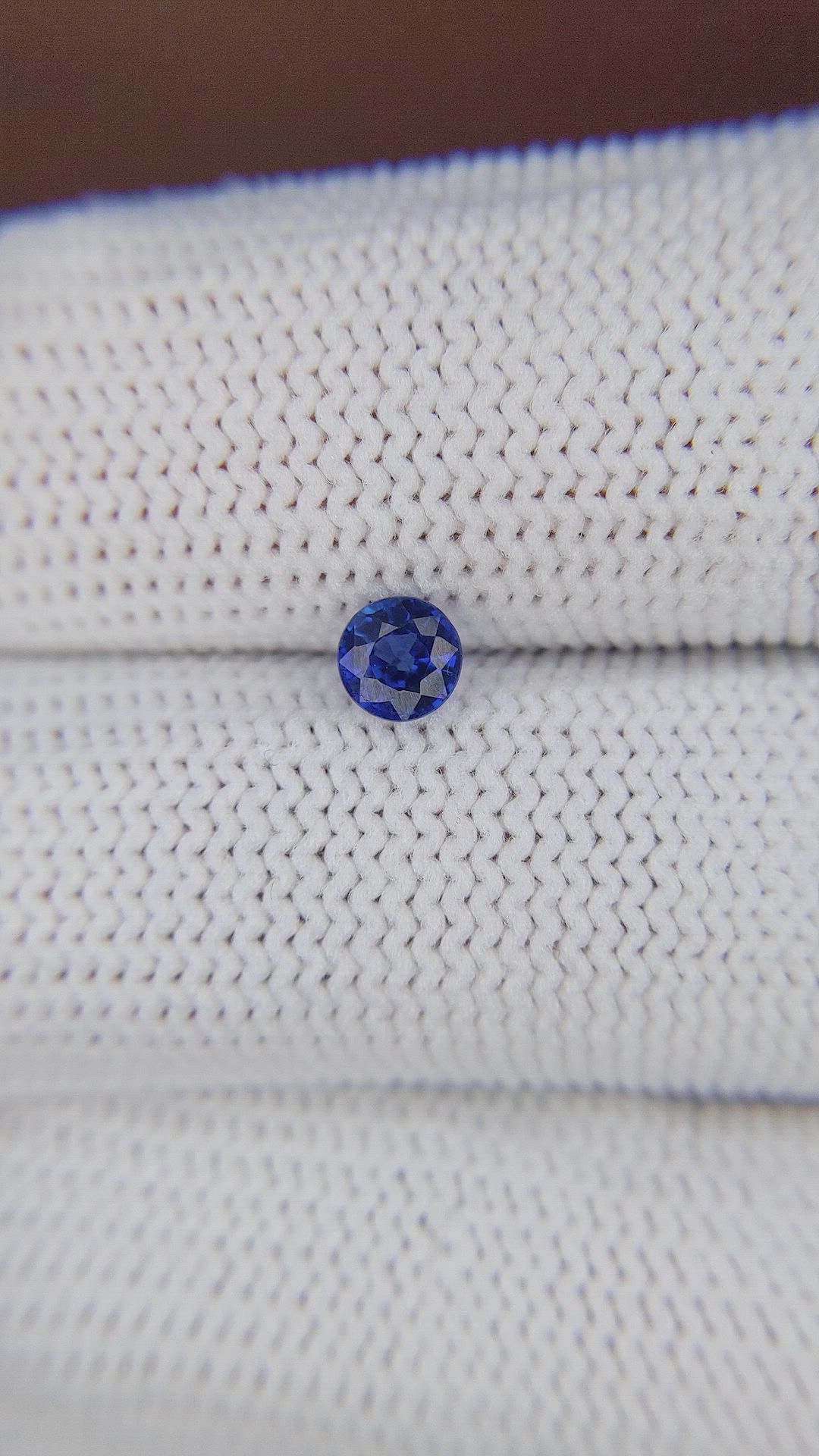 0.50 Ct. Blue Sapphire from Ceylon (Sri Lanka) Size Video