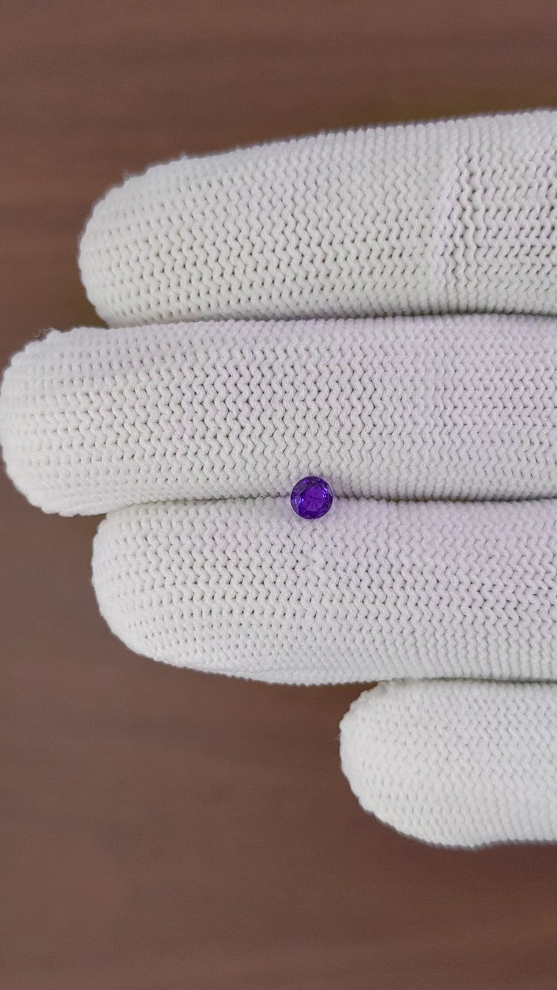 0.27 Ct. Color Change Sapphire from Ceylon (Sri Lanka) Size Video