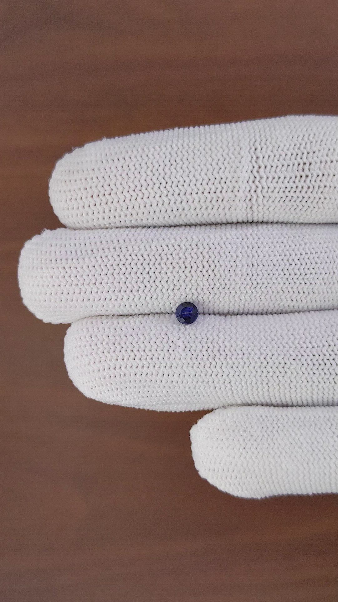 0.33 Ct. Blue Sapphire from Ceylon (Sri Lanka) Size Video