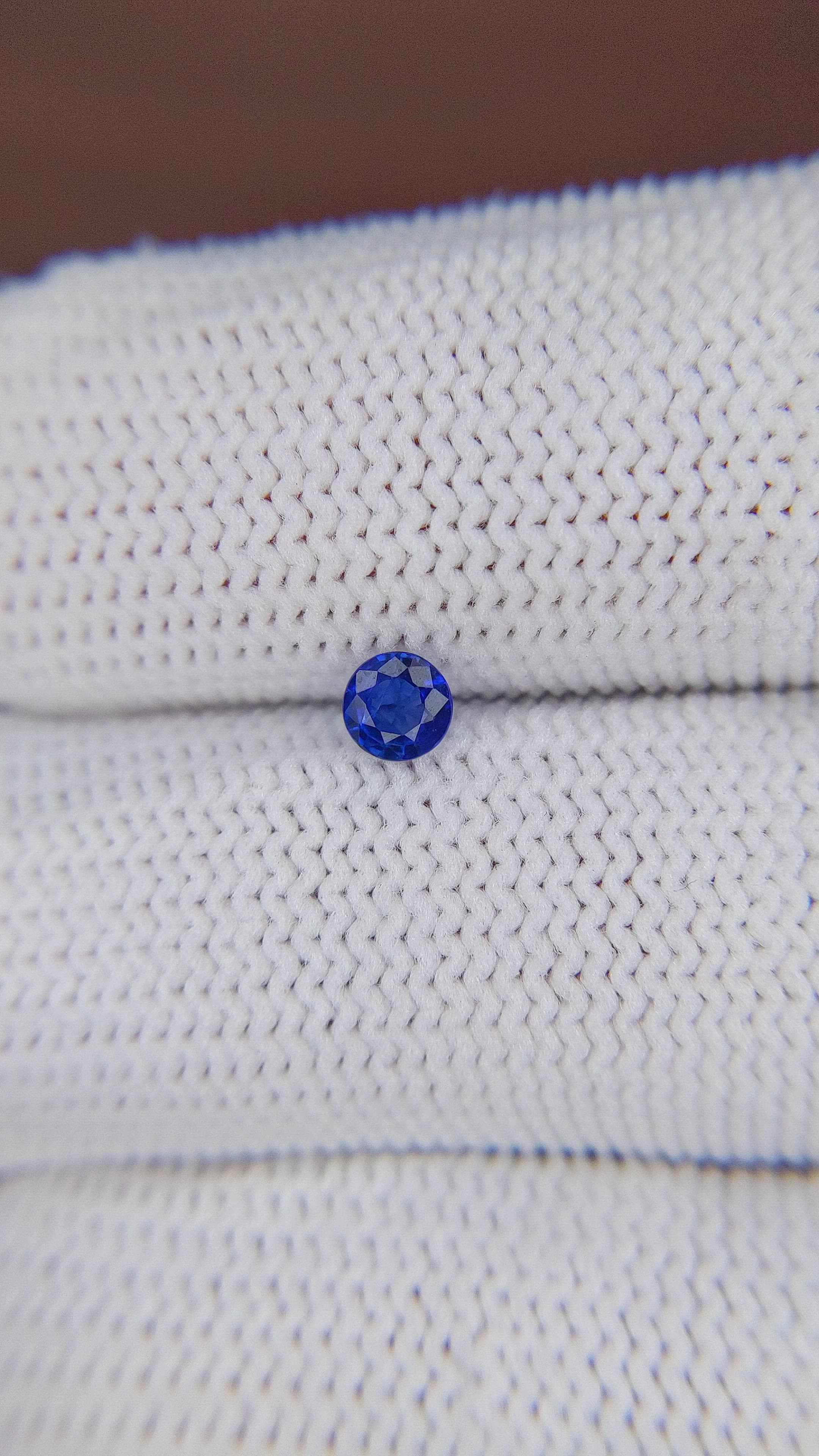 0.28 Ct. Blue Sapphire from Ceylon (Sri Lanka) Size Video