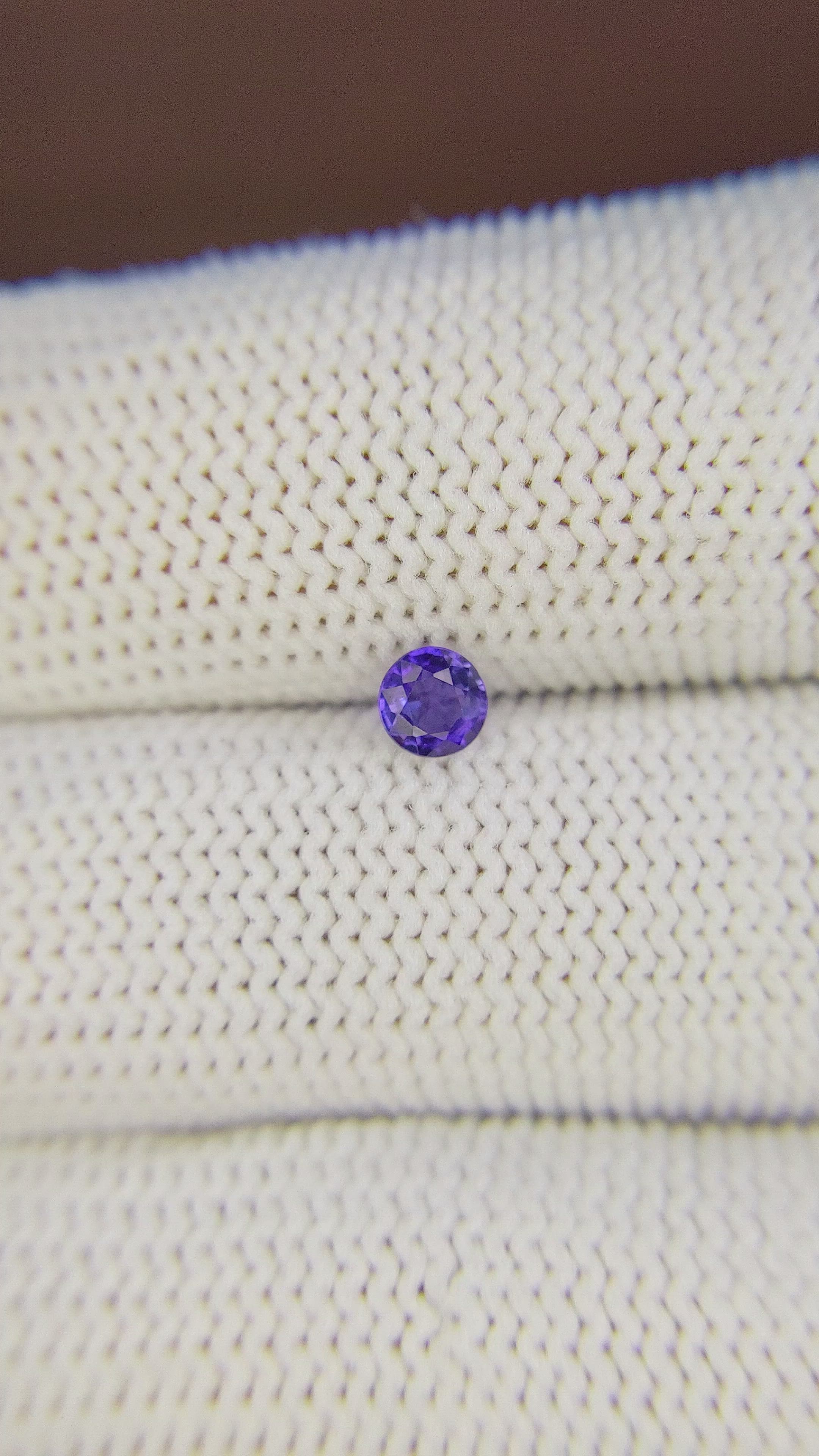 0.31 Ct. Color Change Sapphire from Ceylon (Sri Lanka) Size Video