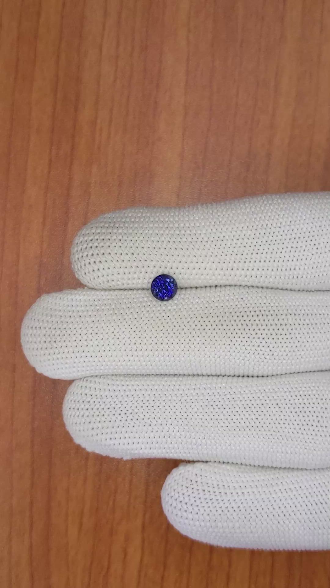 0.75 Ct. Blue Sapphire from Ceylon (Sri Lanka) Size Video