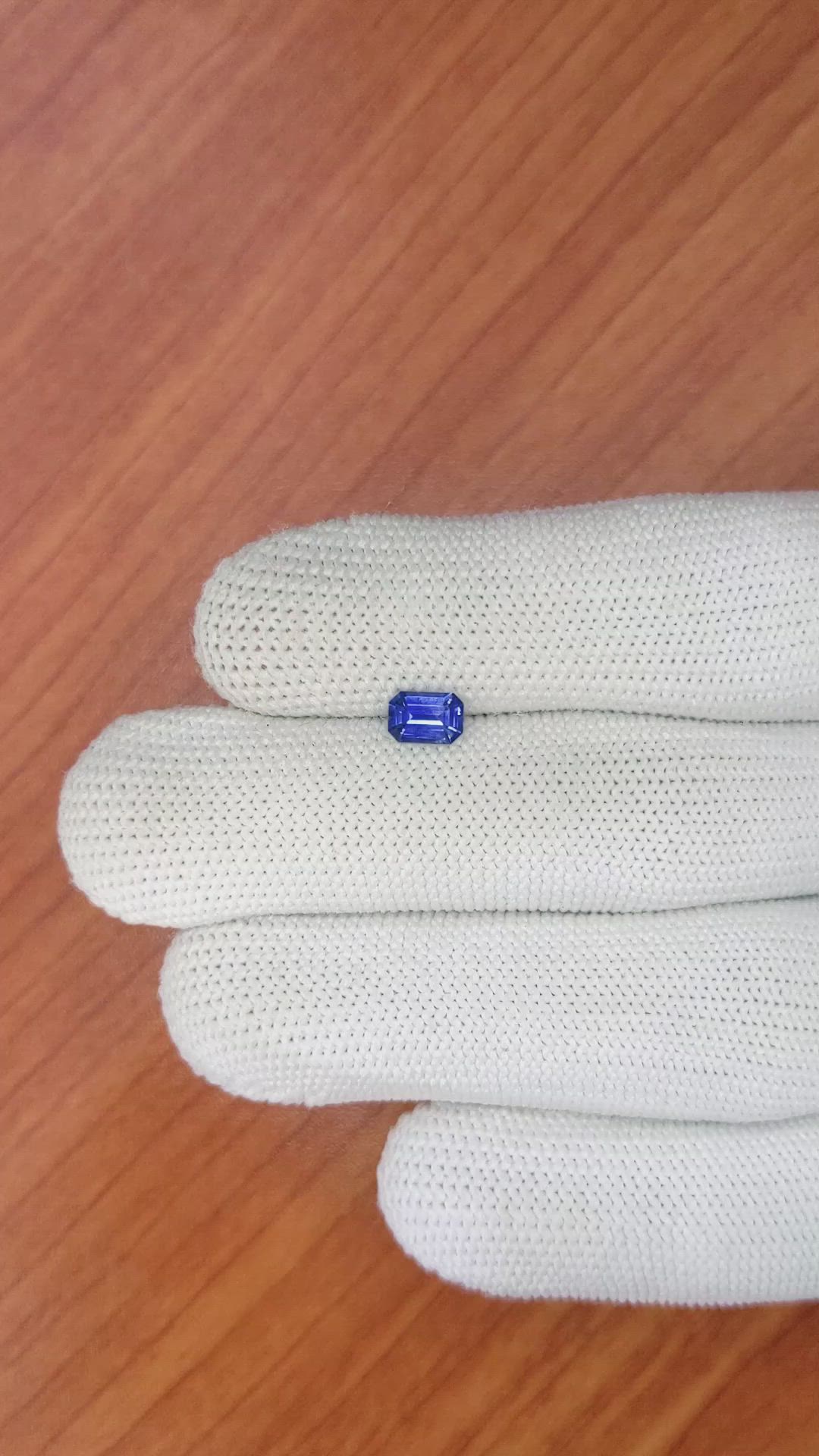 0.70 Ct. Blue Sapphire from Ceylon (Sri Lanka) Size Video