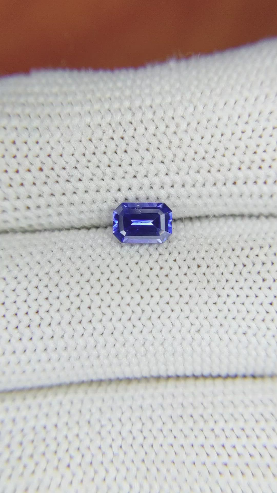 0.70 Ct. Blue Sapphire from Ceylon (Sri Lanka) Size Video