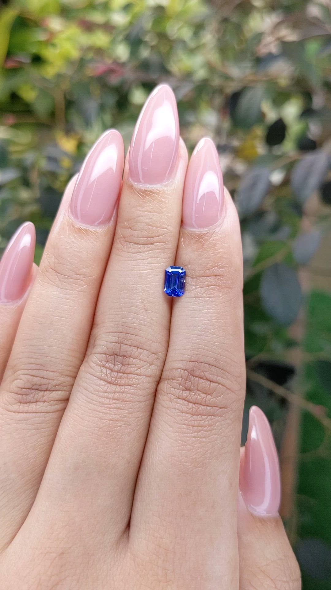 0.70 Ct. Blue Sapphire from Ceylon (Sri Lanka) Size Video