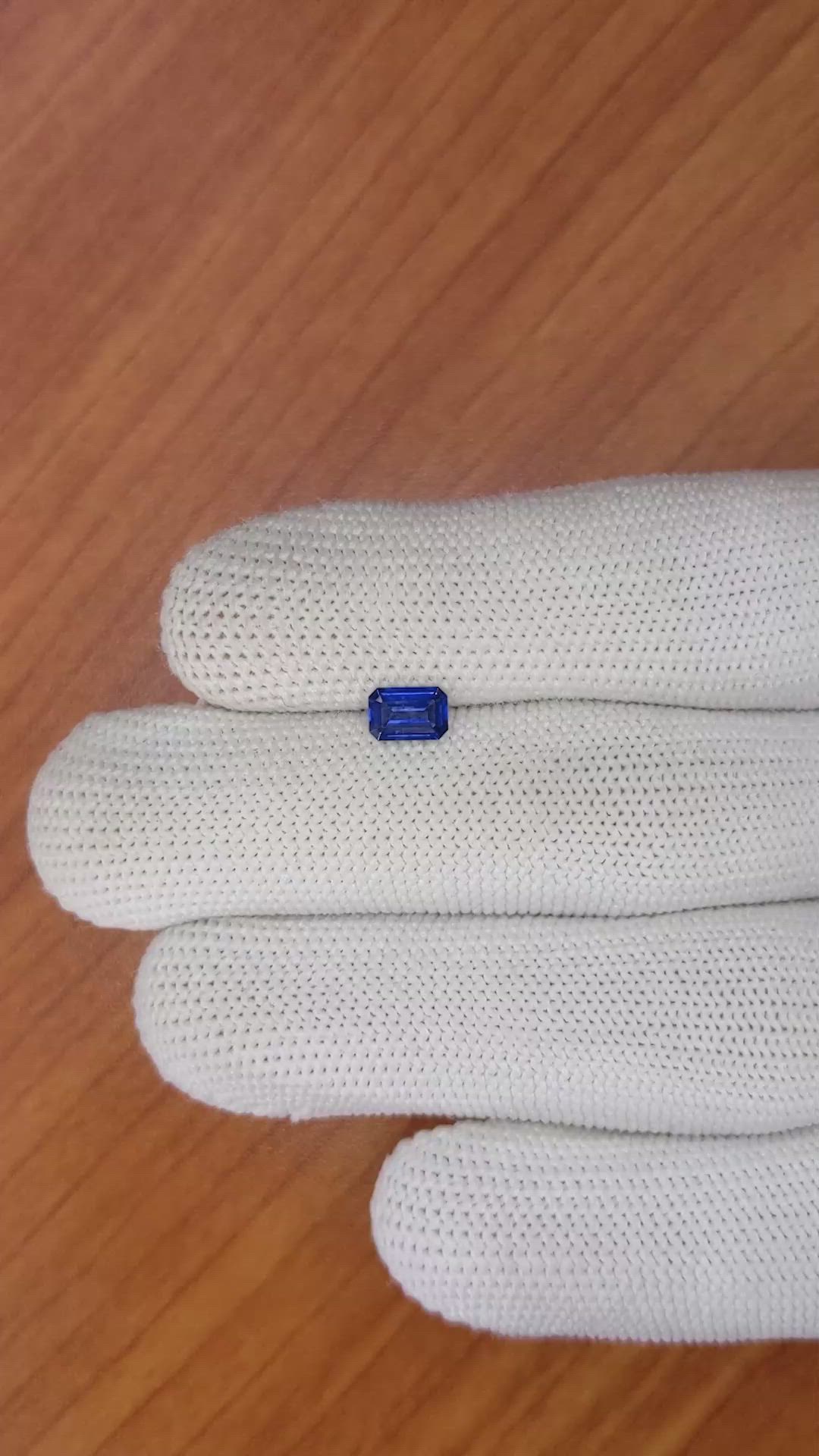 0.61 Ct. Blue Sapphire from Ceylon (Sri Lanka) Size Video