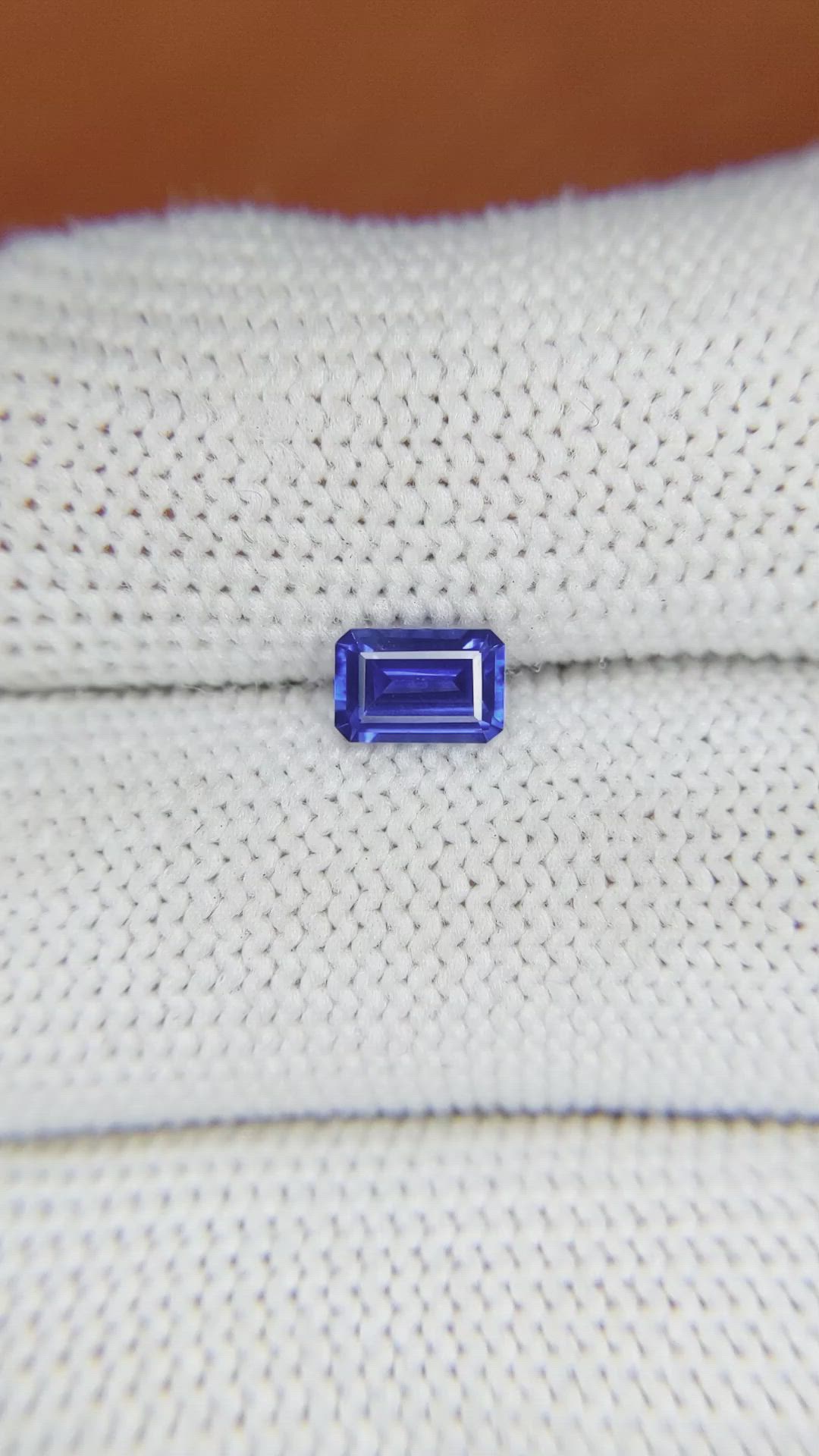 0.72 Ct. Blue Sapphire from Ceylon (Sri Lanka) Size Video