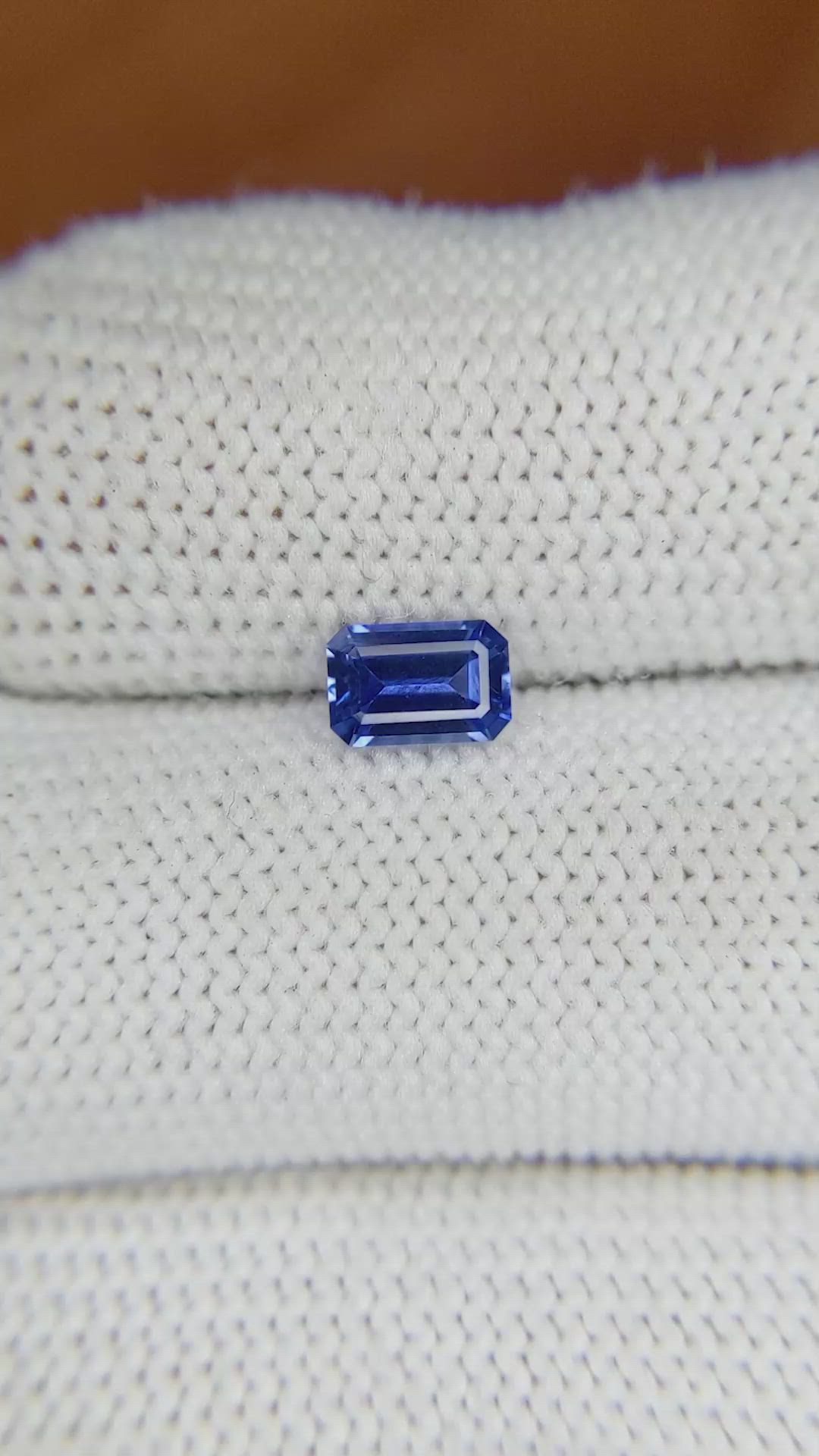 0.73 Ct. Blue Sapphire from Ceylon (Sri Lanka) Size Video