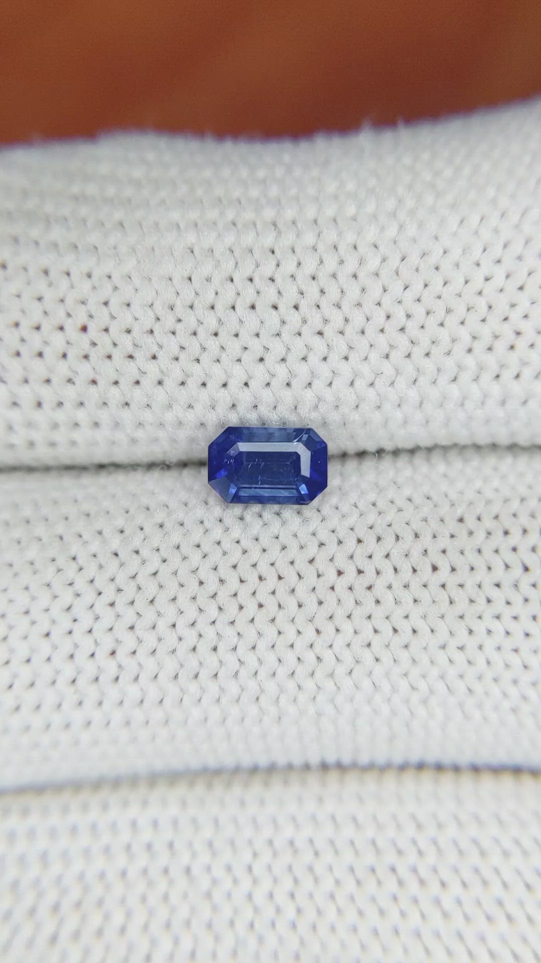 0.79 Ct. Blue Sapphire from Ceylon (Sri Lanka) Size Video