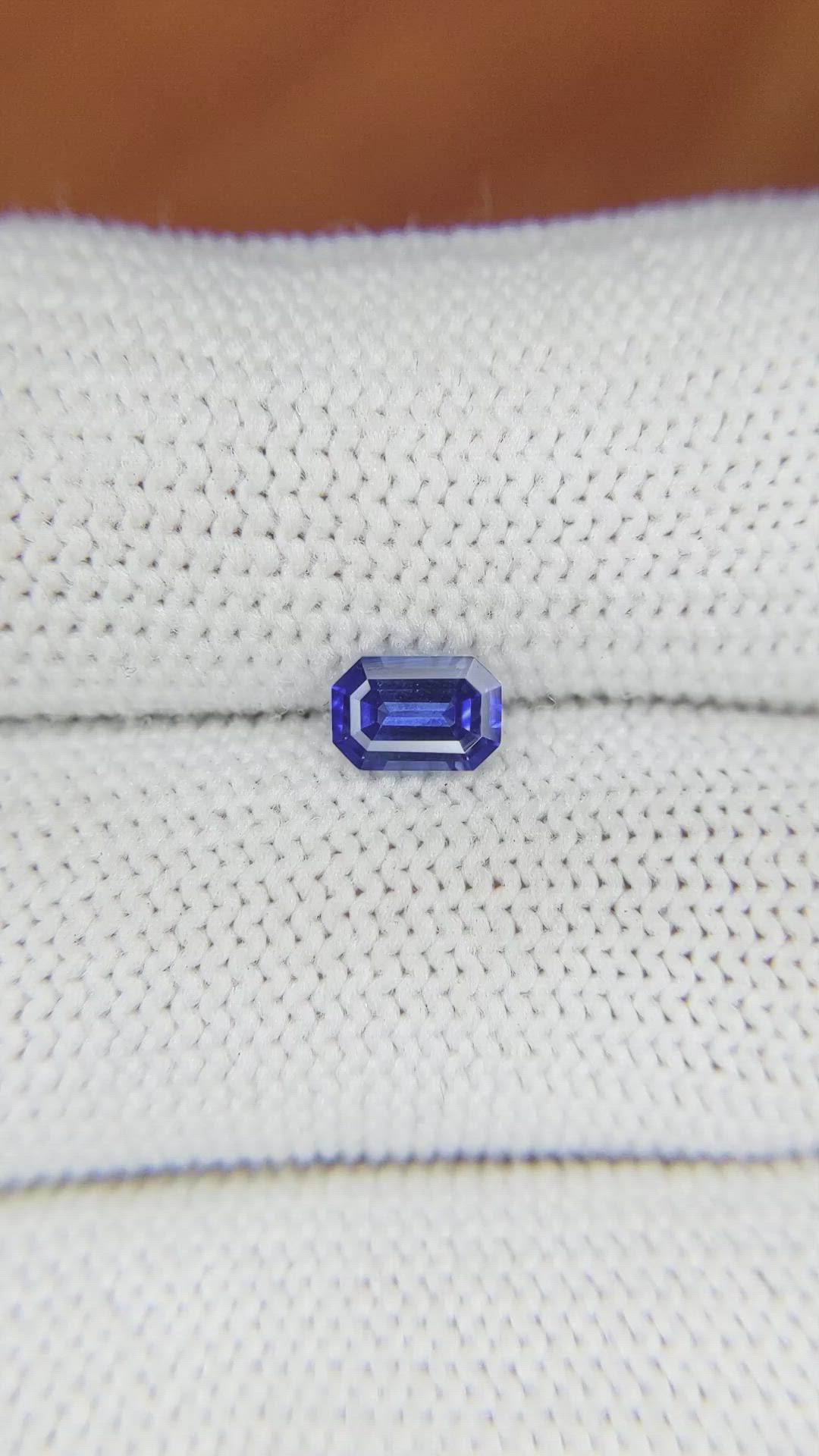 0.61 Ct. Blue Sapphire from Ceylon (Sri Lanka) Size Video