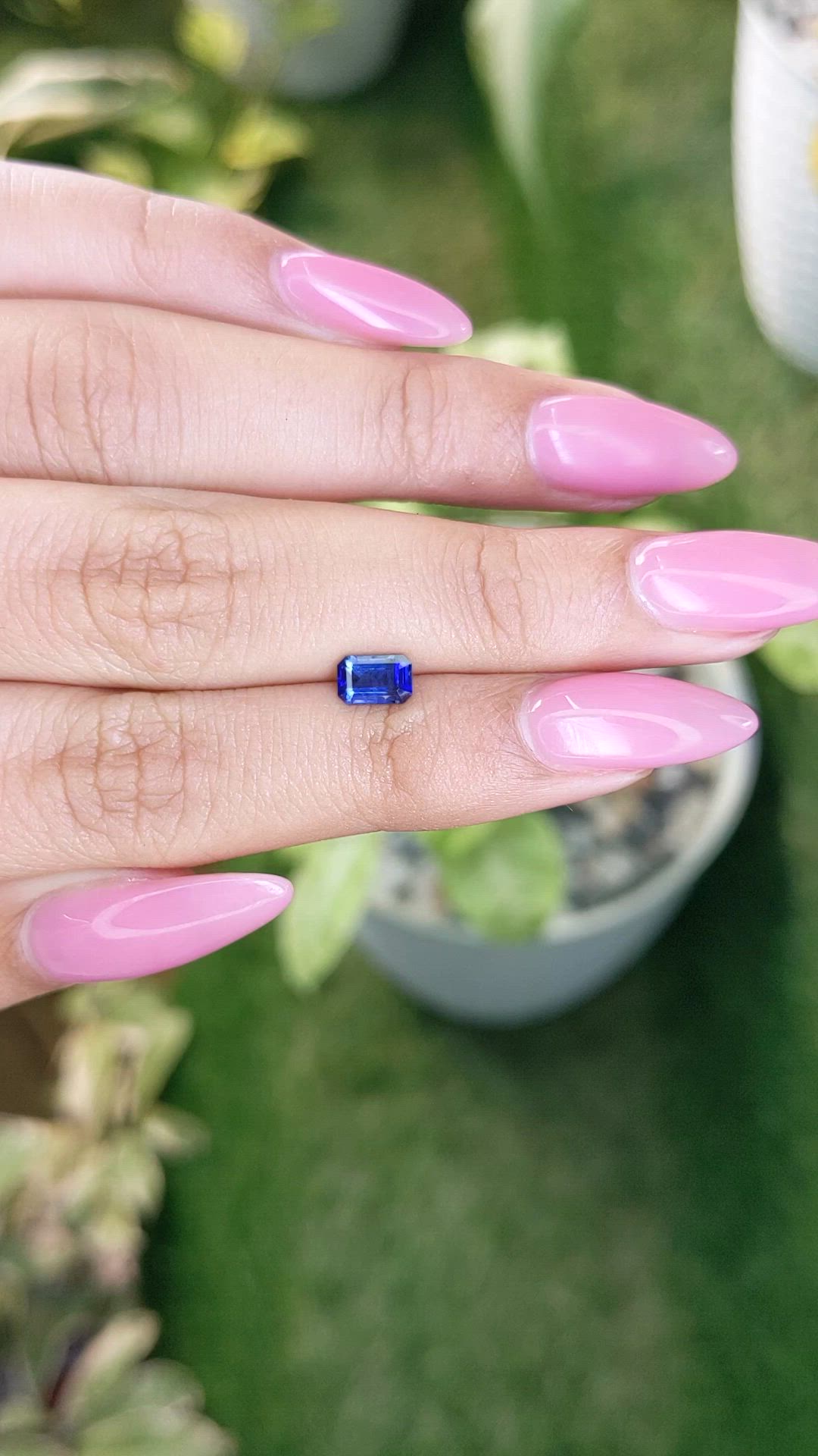 0.70 Ct. Blue Sapphire from Ceylon (Sri Lanka) Size Video