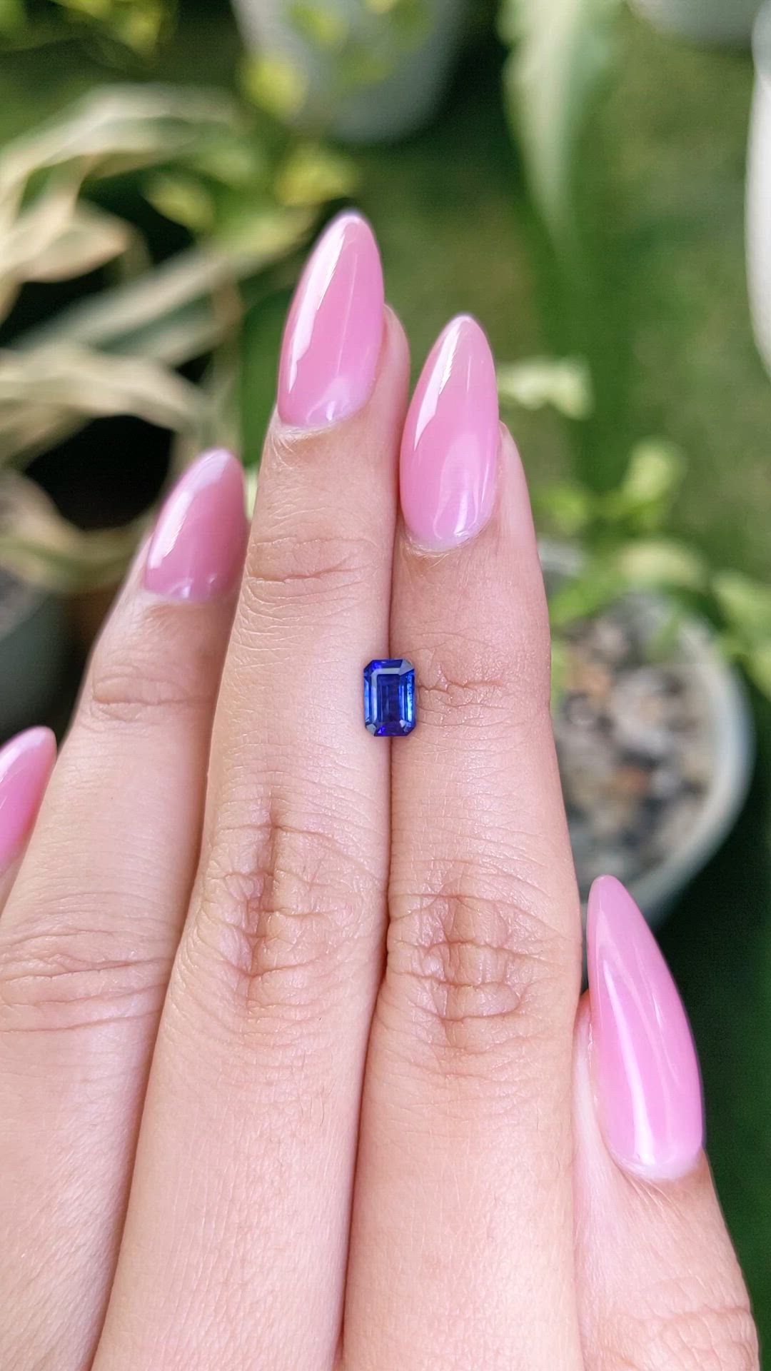 0.70 Ct. Blue Sapphire from Ceylon (Sri Lanka) Size Video
