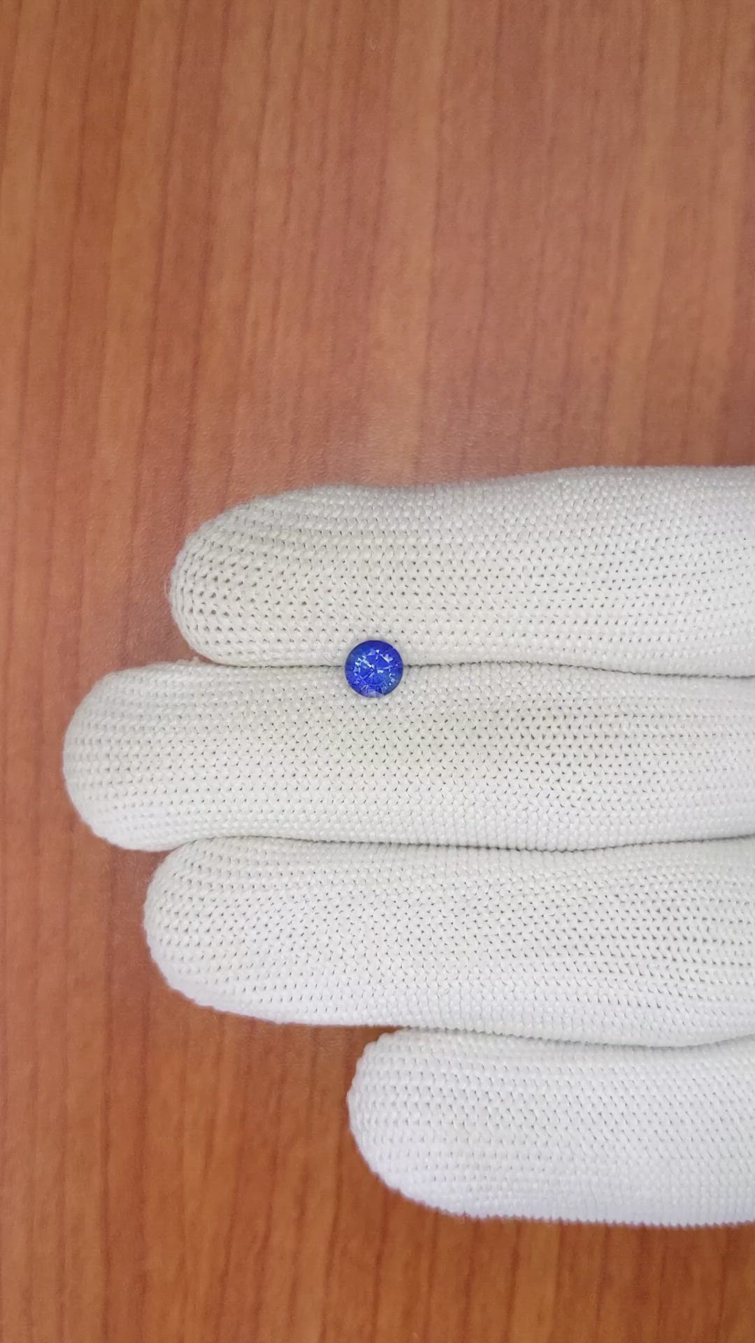 0.80 Ct. Blue Sapphire from Ceylon (Sri Lanka) Size Video