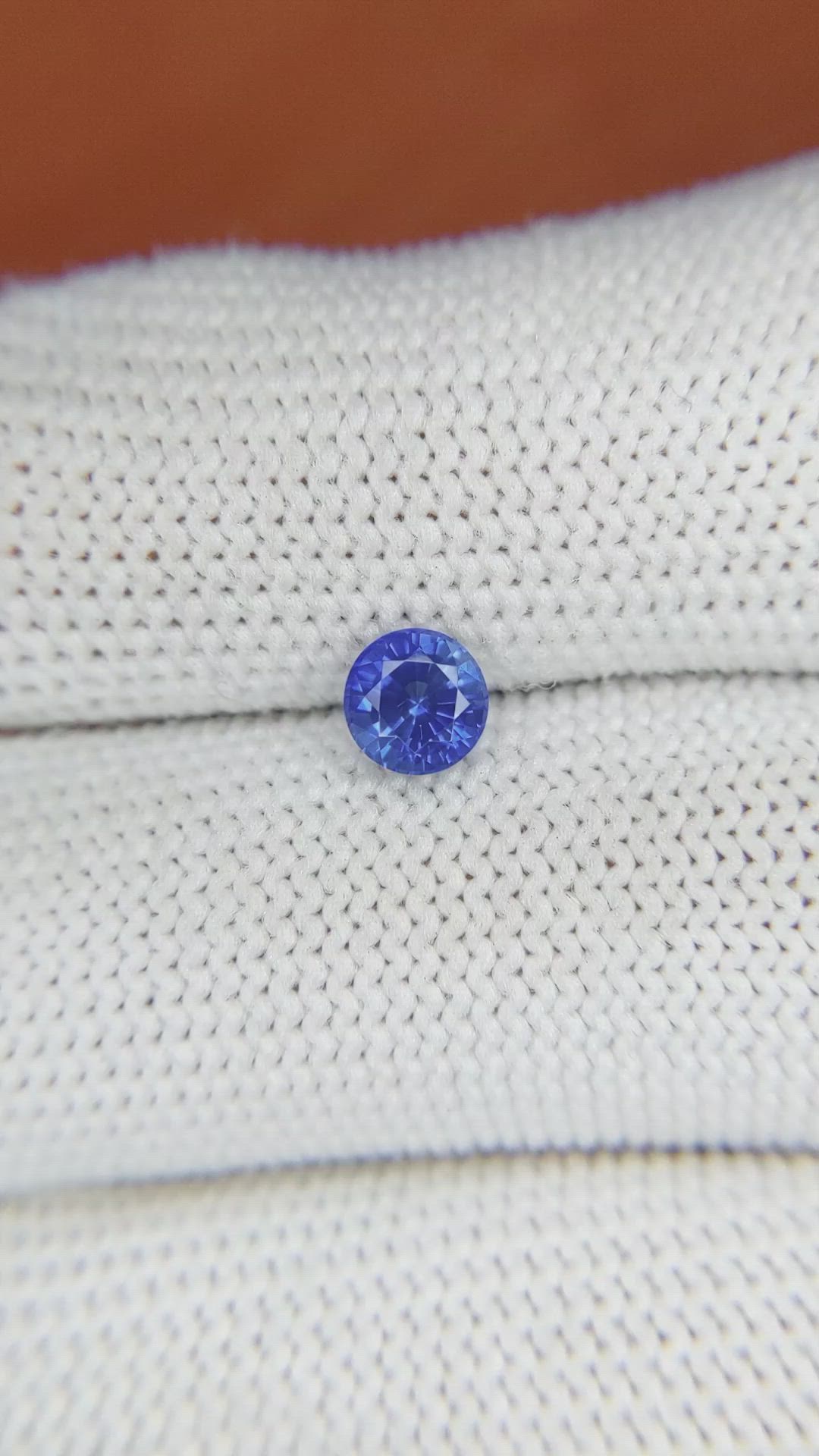 0.80 Ct. Blue Sapphire from Ceylon (Sri Lanka) Size Video