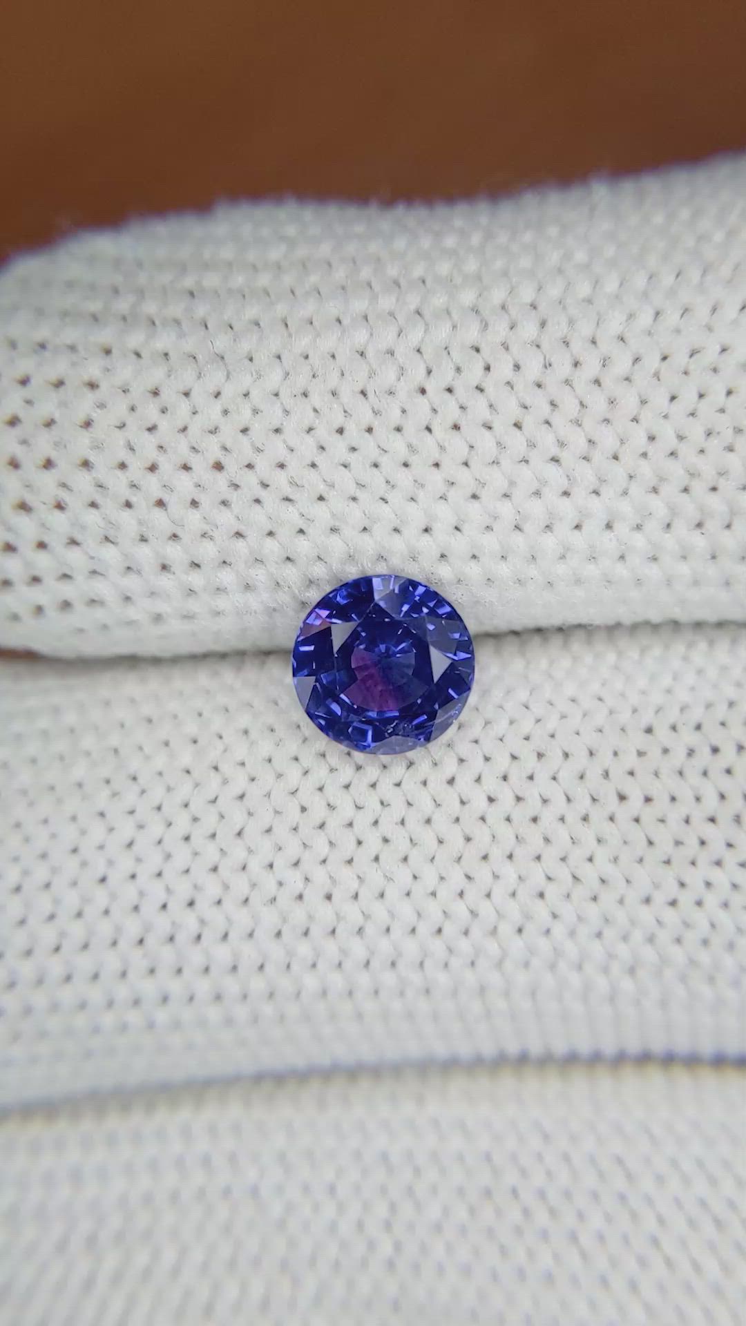1.61 Ct. Color Change Sapphire from Ceylon (Sri Lanka) Size Video