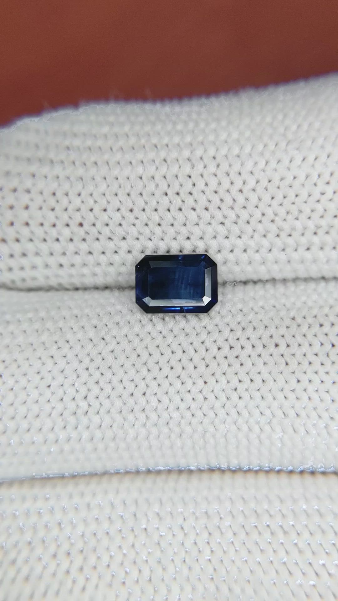 0.99 Ct. Blue Sapphire from Ceylon (Sri Lanka) Size Video