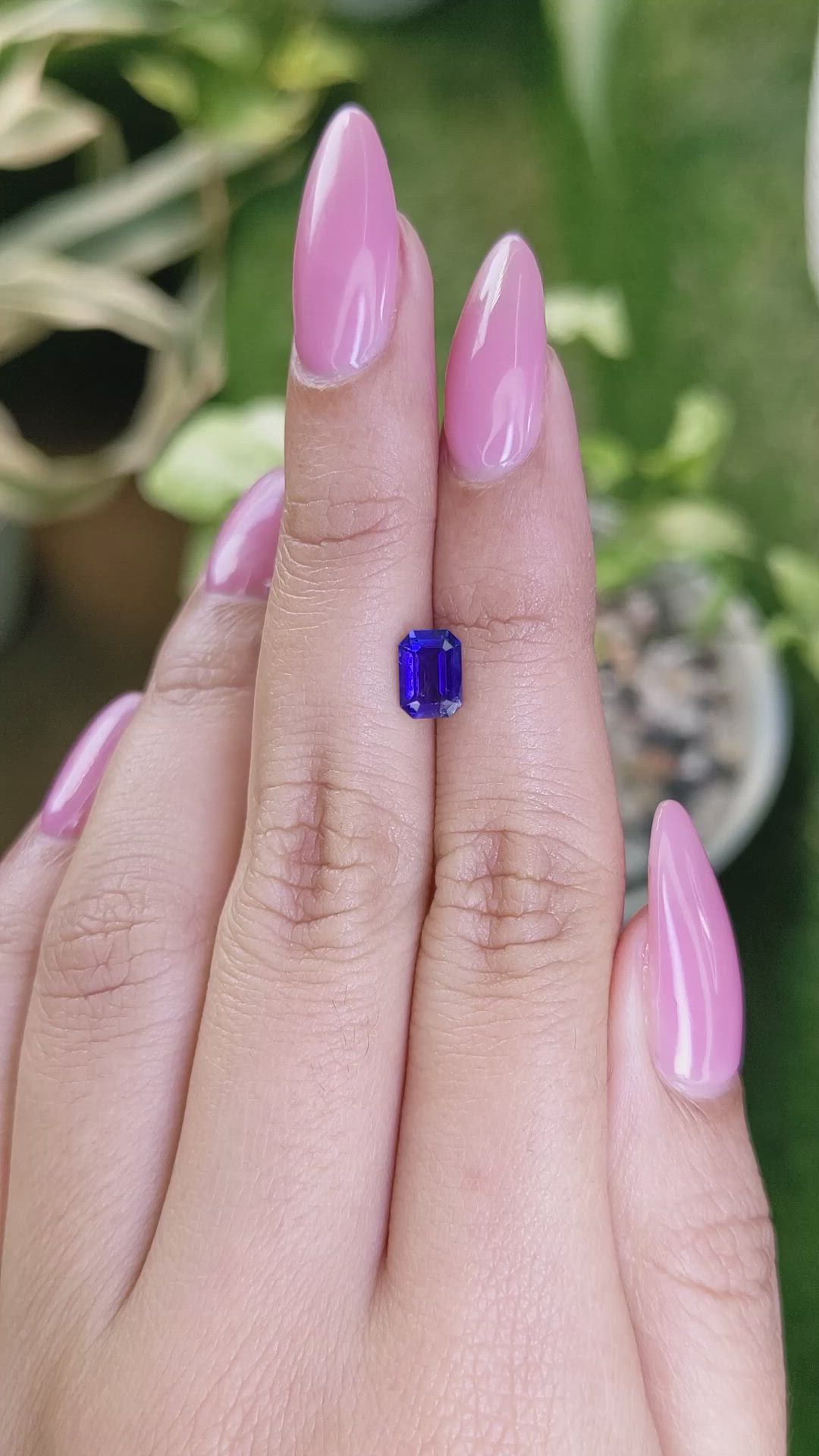 1.05 Ct. Blue Sapphire from Ceylon (Sri Lanka) Size Video