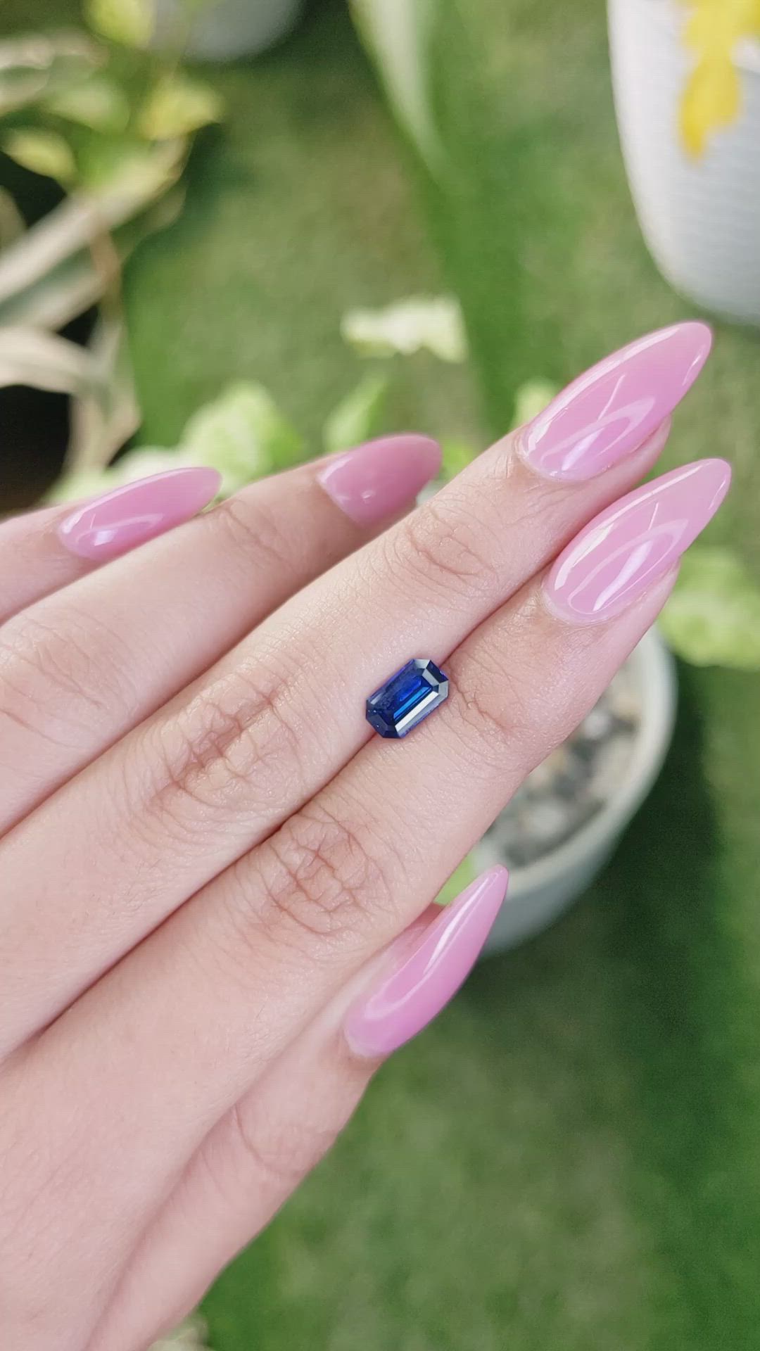 1.47 Ct. Blue Sapphire from Ceylon (Sri Lanka) Size Video