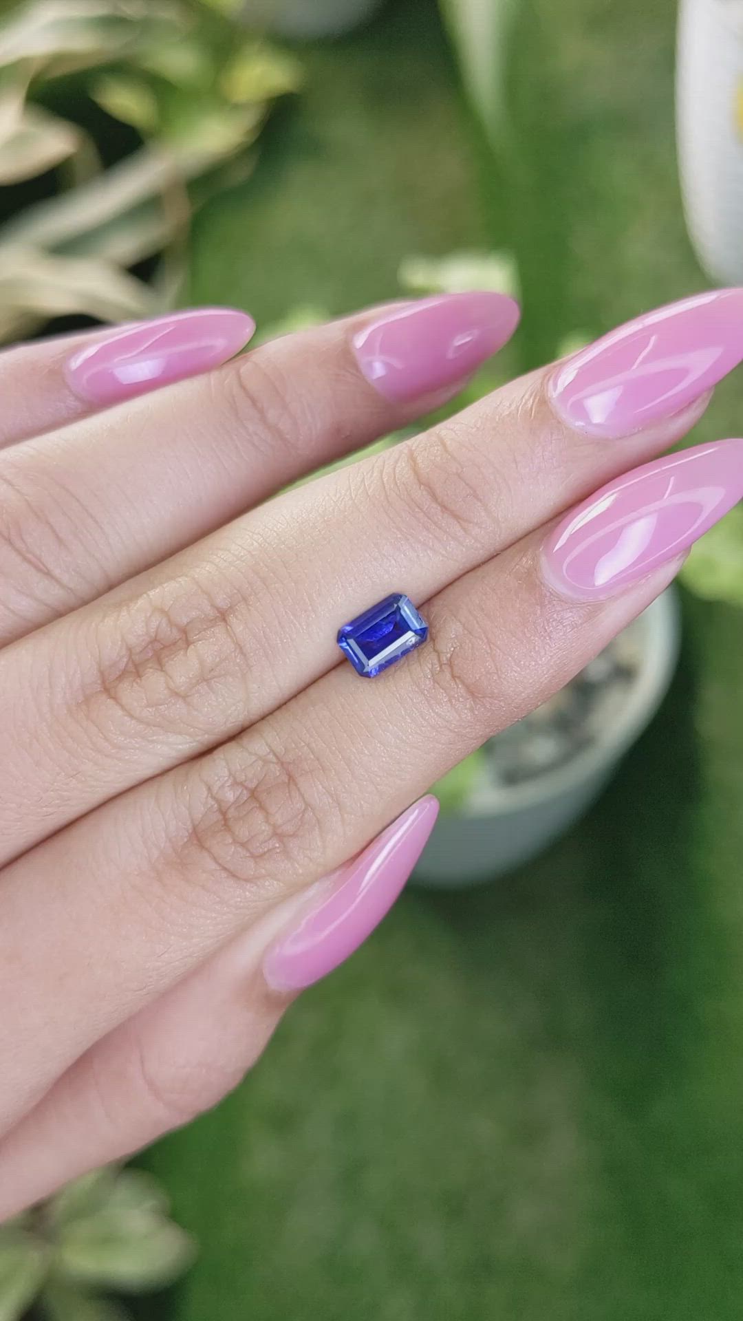 1.02 Ct. Blue Sapphire from Ceylon (Sri Lanka) Size Video