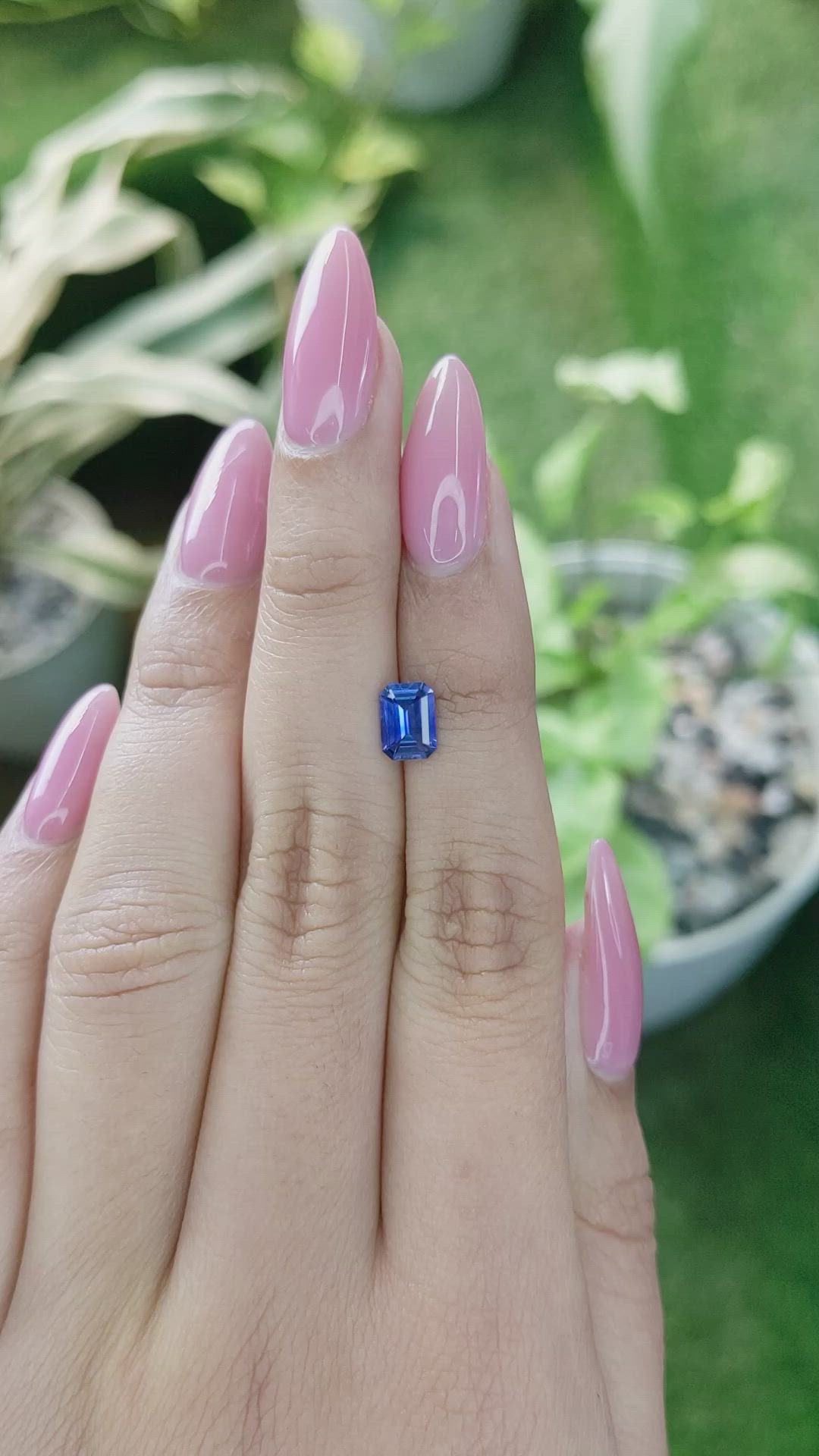 0.97 Ct. Blue Sapphire from Ceylon (Sri Lanka) Size Video