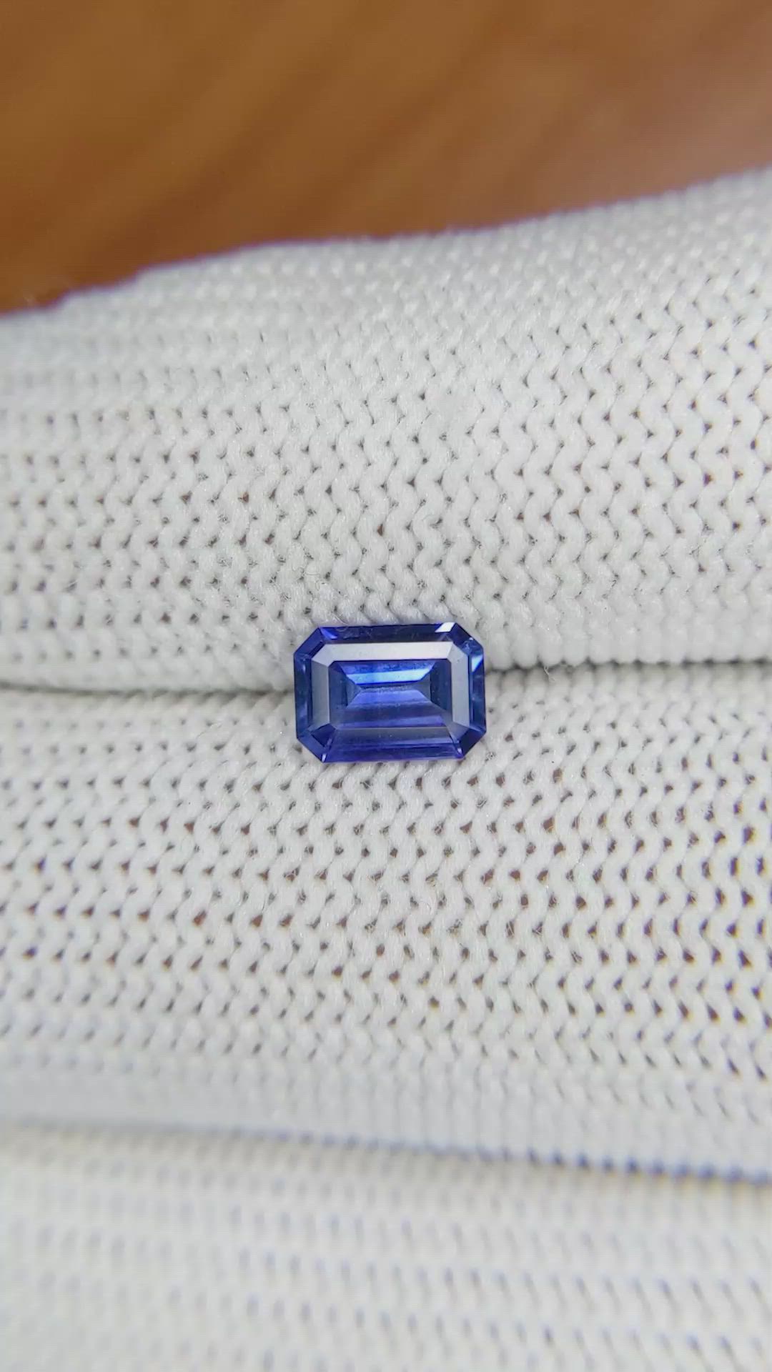 0.97 Ct. Blue Sapphire from Ceylon (Sri Lanka) Size Video