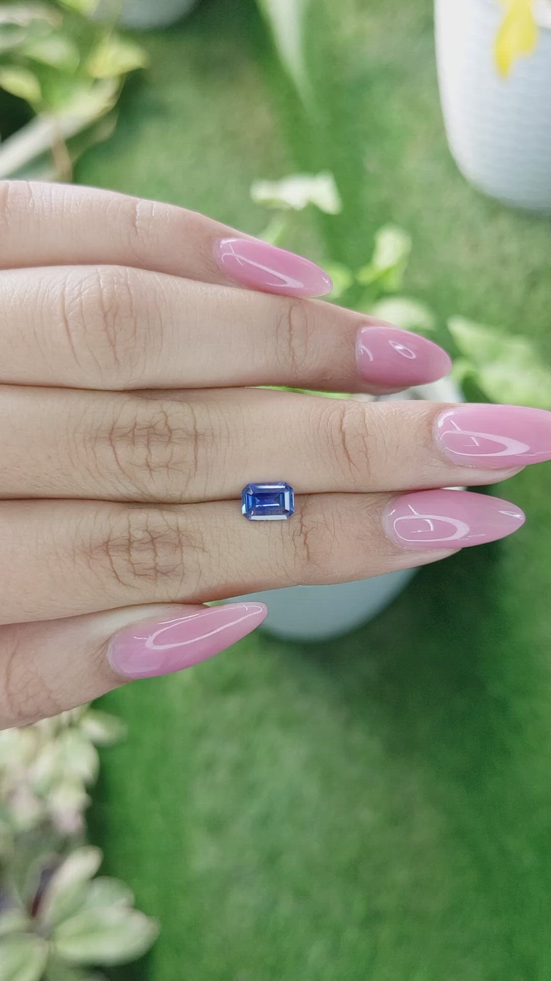 0.97 Ct. Blue Sapphire from Ceylon (Sri Lanka) Size Video