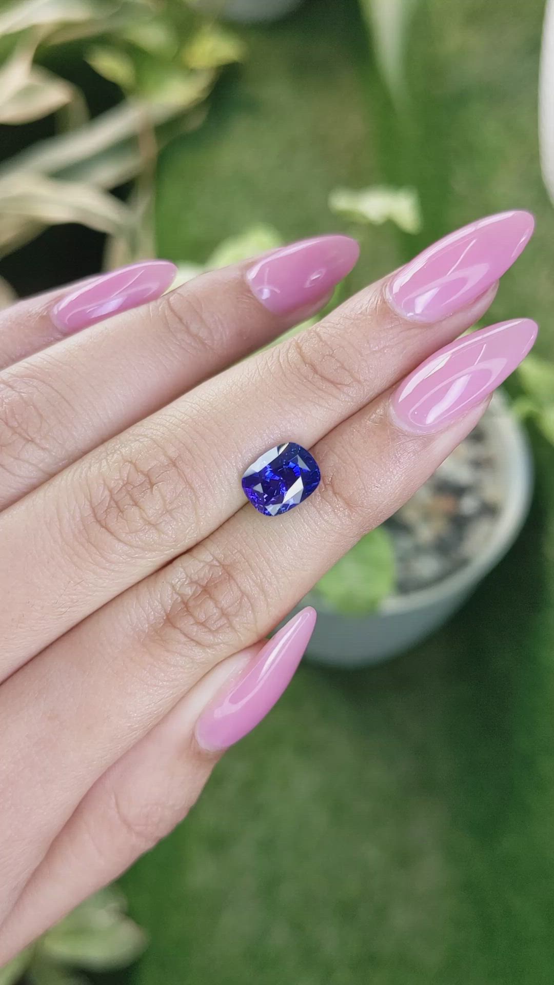 3.49 Ct. Blue Sapphire from Ceylon (Sri Lanka) Size Video