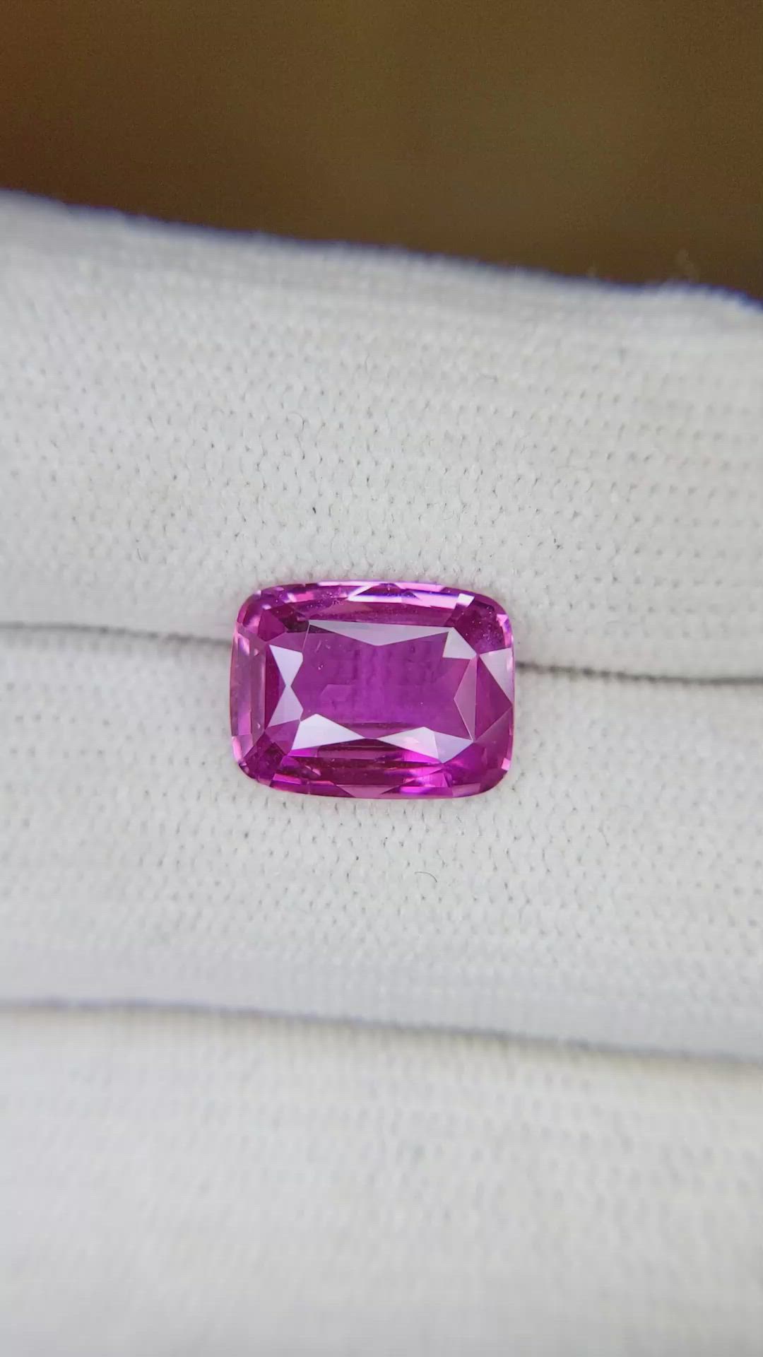 4.51 Ct. Pink Sapphire from Ceylon (Sri Lanka) Size Video