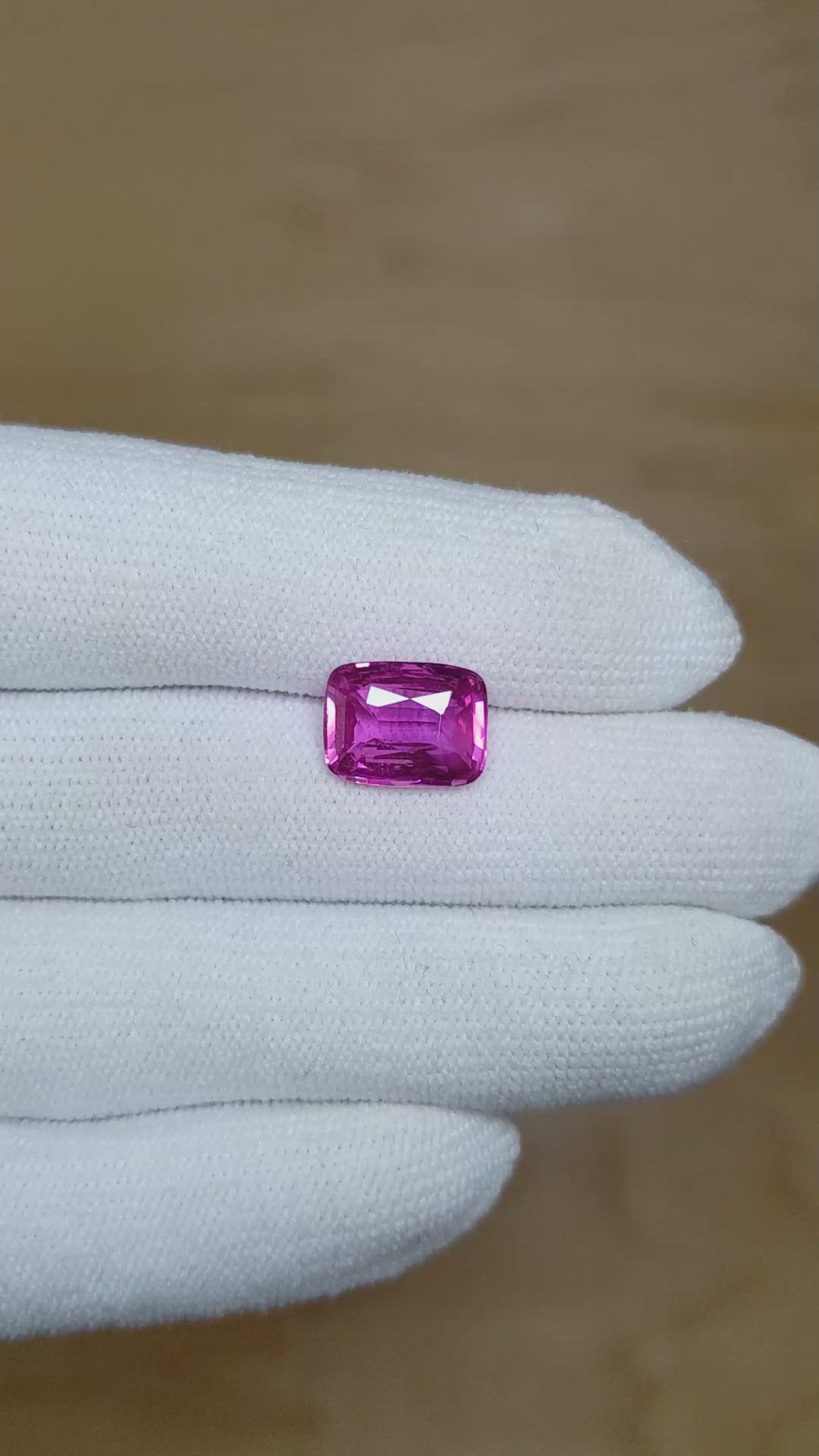 4.51 Ct. Pink Sapphire from Ceylon (Sri Lanka) Size Video