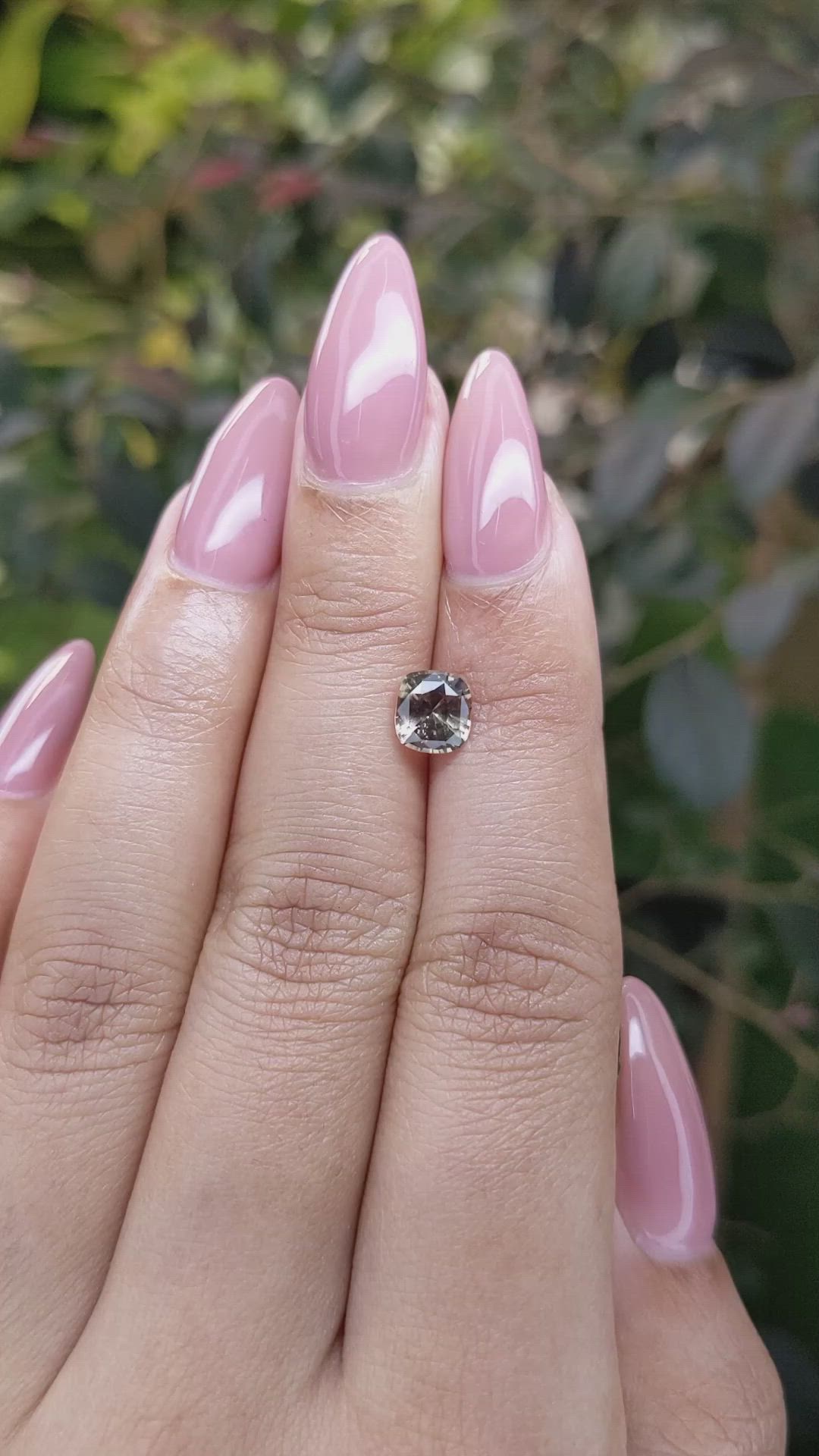 1.24 Ct. Sapphire from Ceylon (Sri Lanka) Size Video