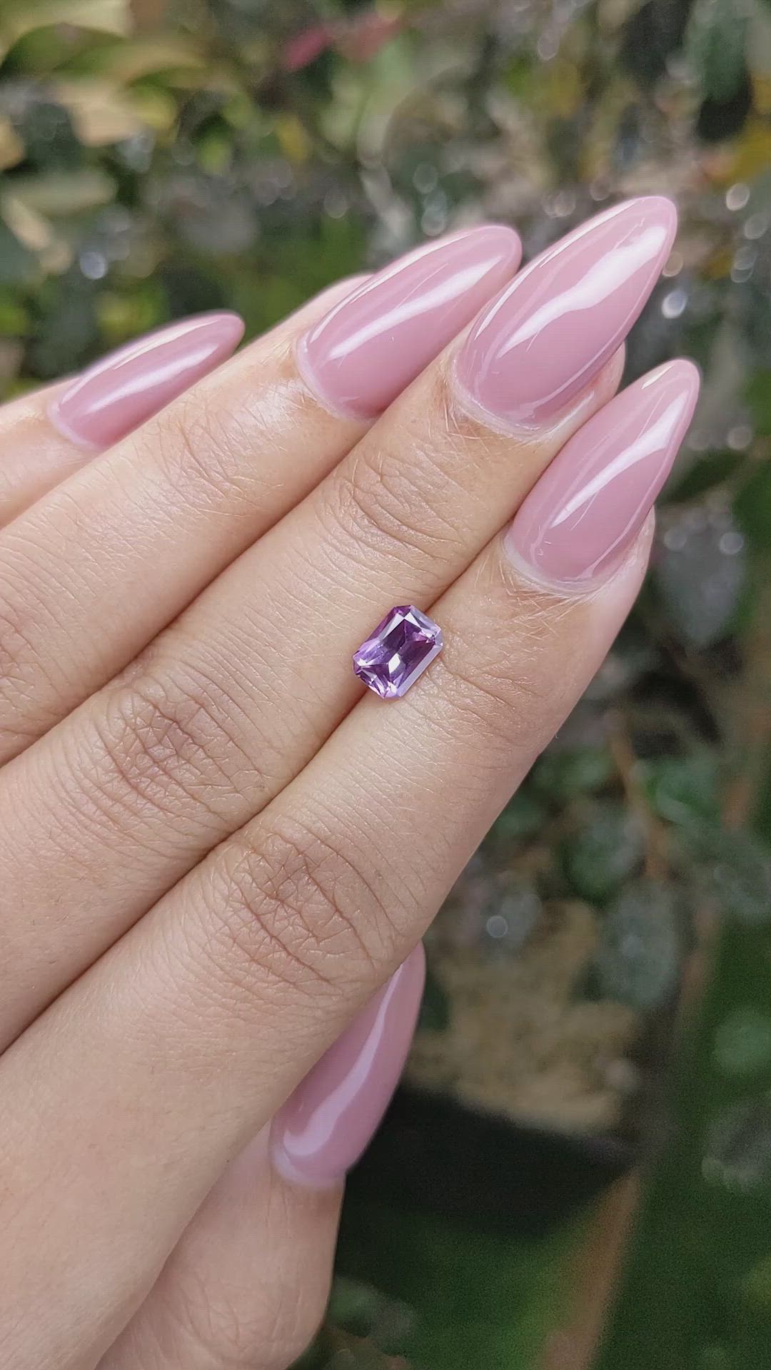 1.07 Ct. Pinkish Purple Sapphire from Ceylon (Sri Lanka) Size Video