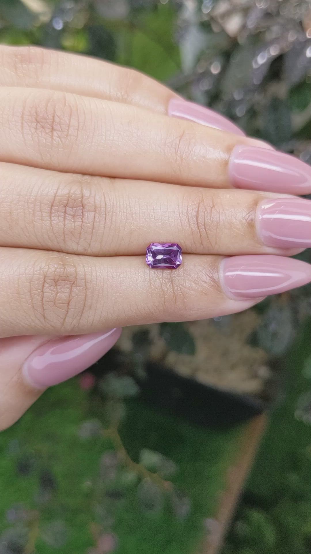 1.07 Ct. Pinkish Purple Sapphire from Ceylon (Sri Lanka) Size Video