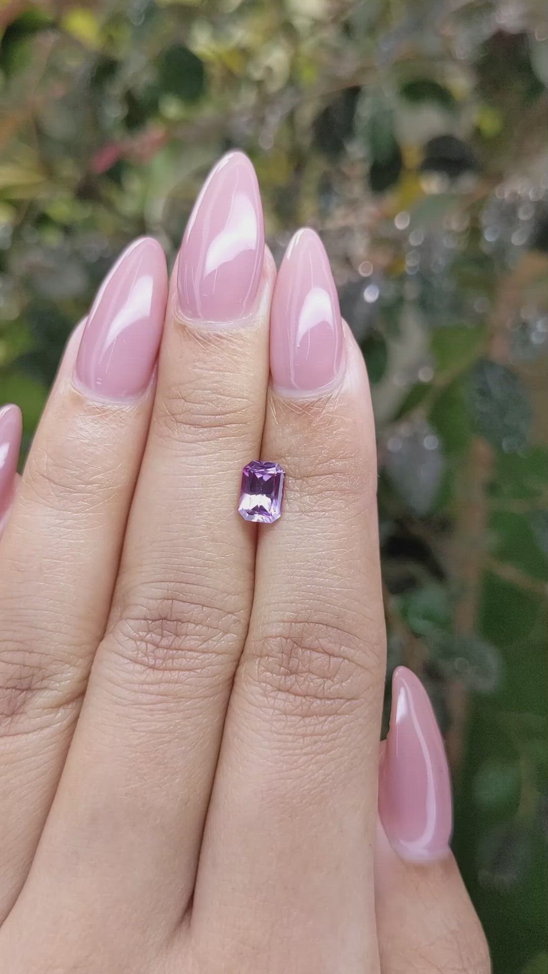 1.07 Ct. Pinkish Purple Sapphire from Ceylon (Sri Lanka) Size Video