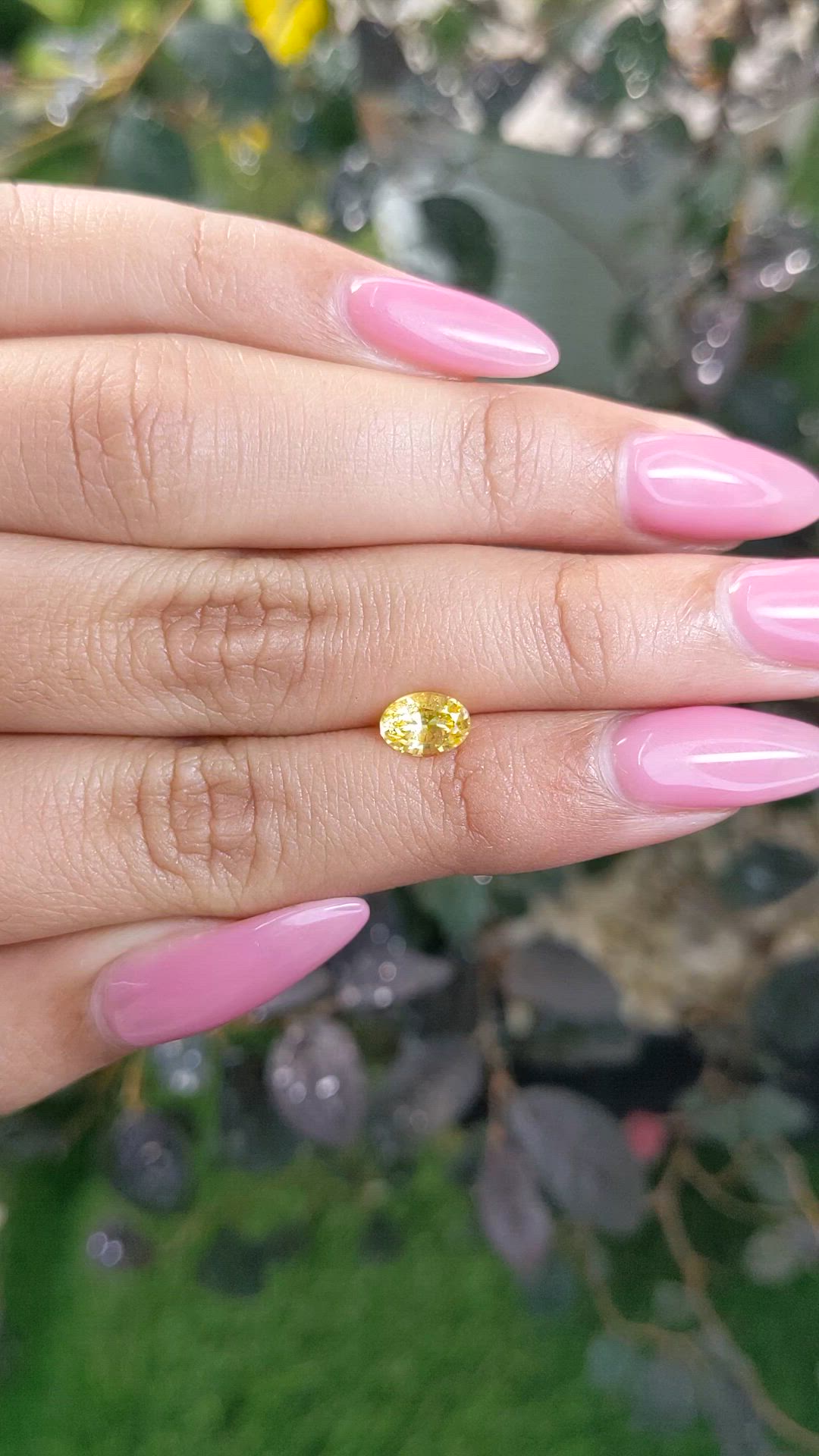 1.03 Ct. Yellow Sapphire from Ceylon (Sri Lanka) Size Video