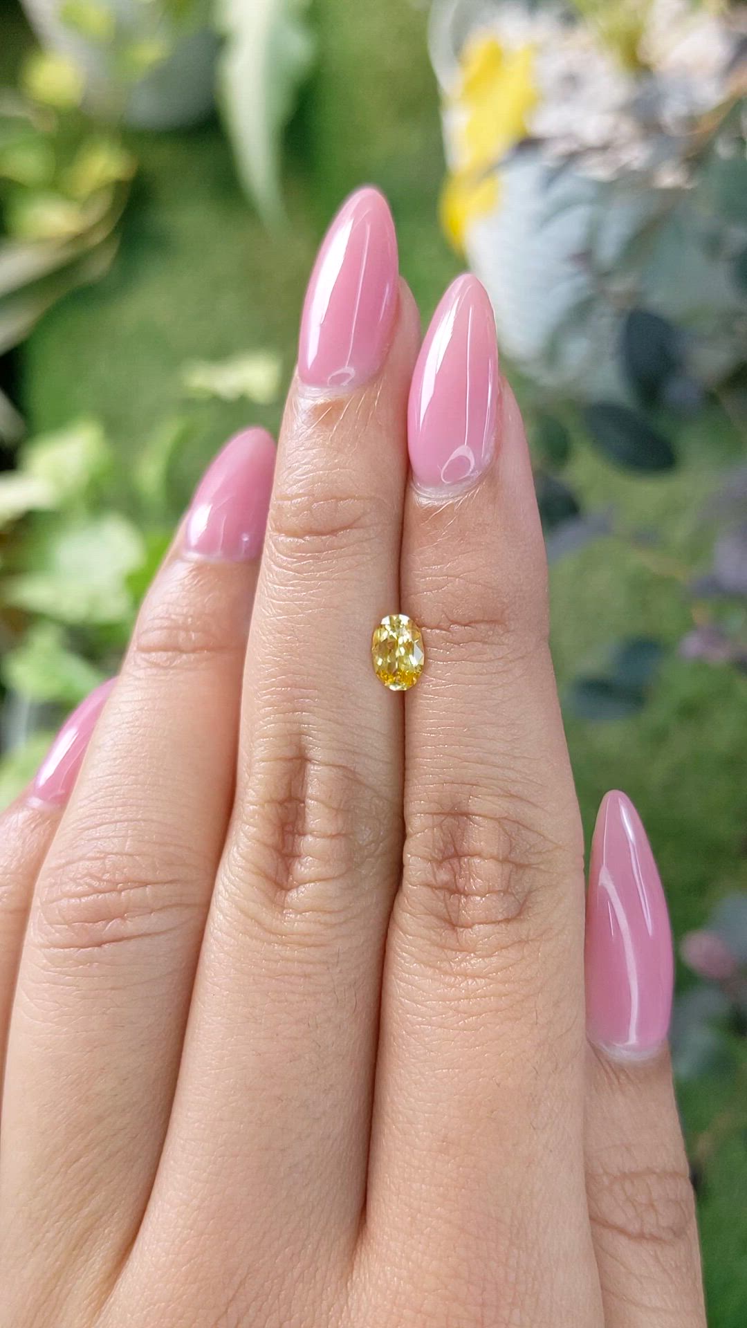 0.67 Ct. Yellow Sapphire from Ceylon (Sri Lanka) Size Video