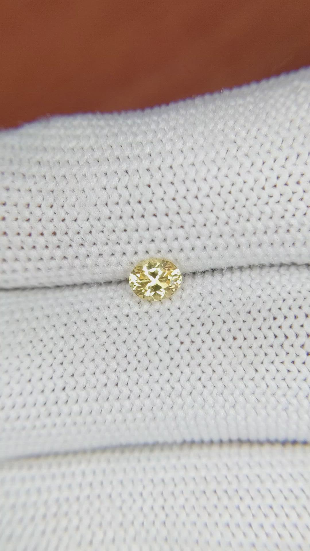 0.39 Ct. Yellow Sapphire from Ceylon (Sri Lanka) Size Video